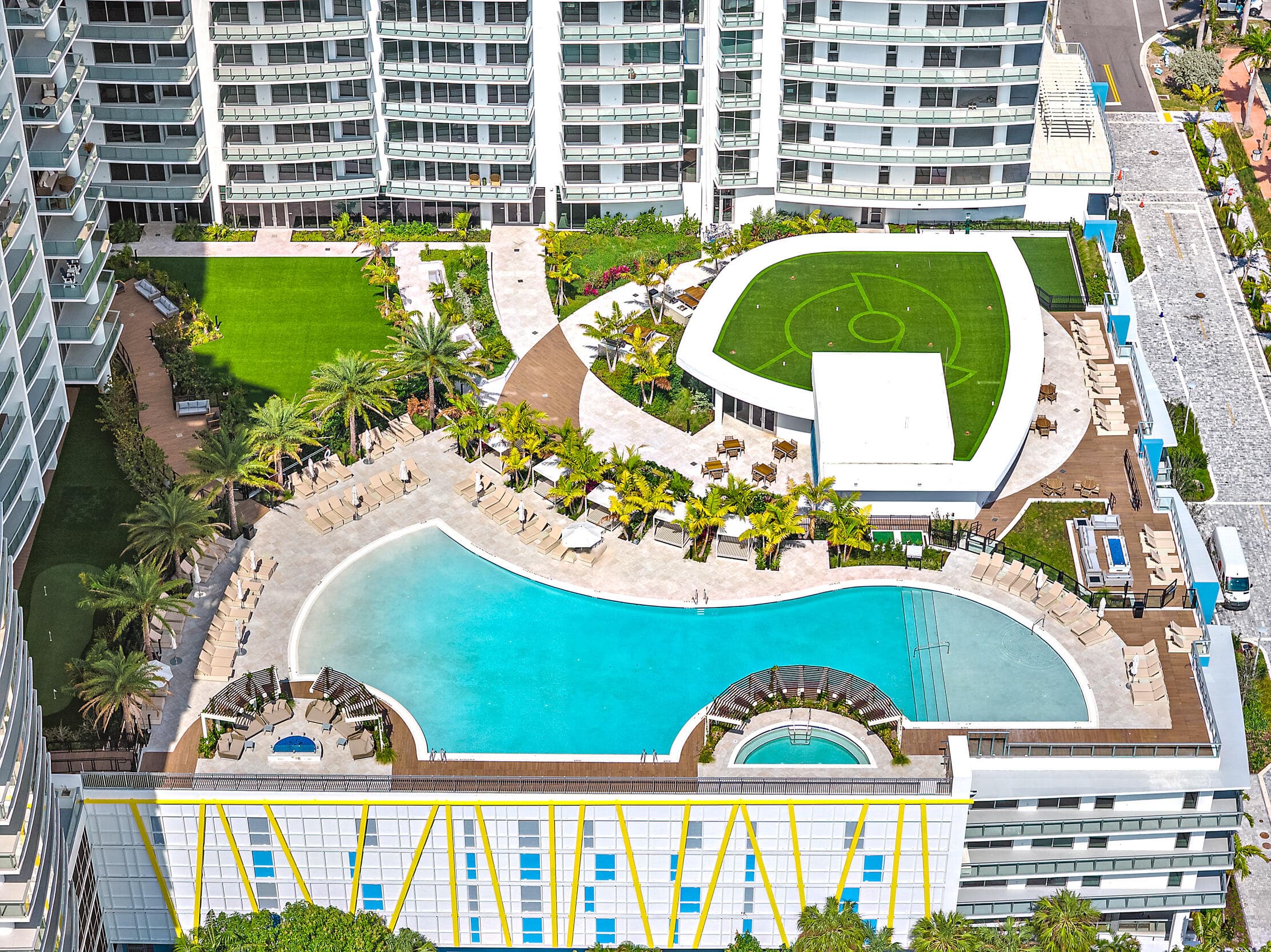 220 Lake Shore Drive N-1521, Lake Park, FL 33403 5