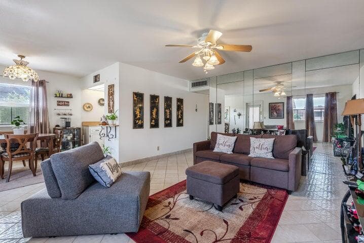 657 Brittany N, Delray Beach, FL 33446 3
