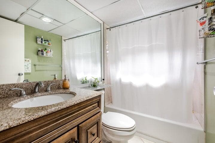 657 Brittany N, Delray Beach, FL 33446 13