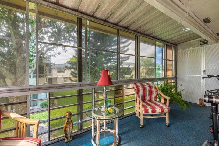 657 Brittany N, Delray Beach, FL 33446 23