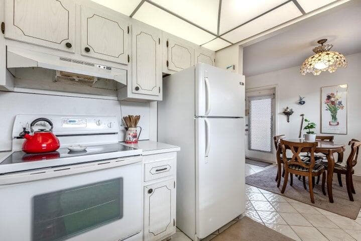 657 Brittany N, Delray Beach, FL 33446 12