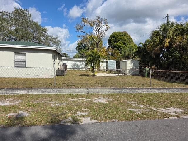 400 NW 18th Avenue, Fort Lauderdale, FL 33311 3