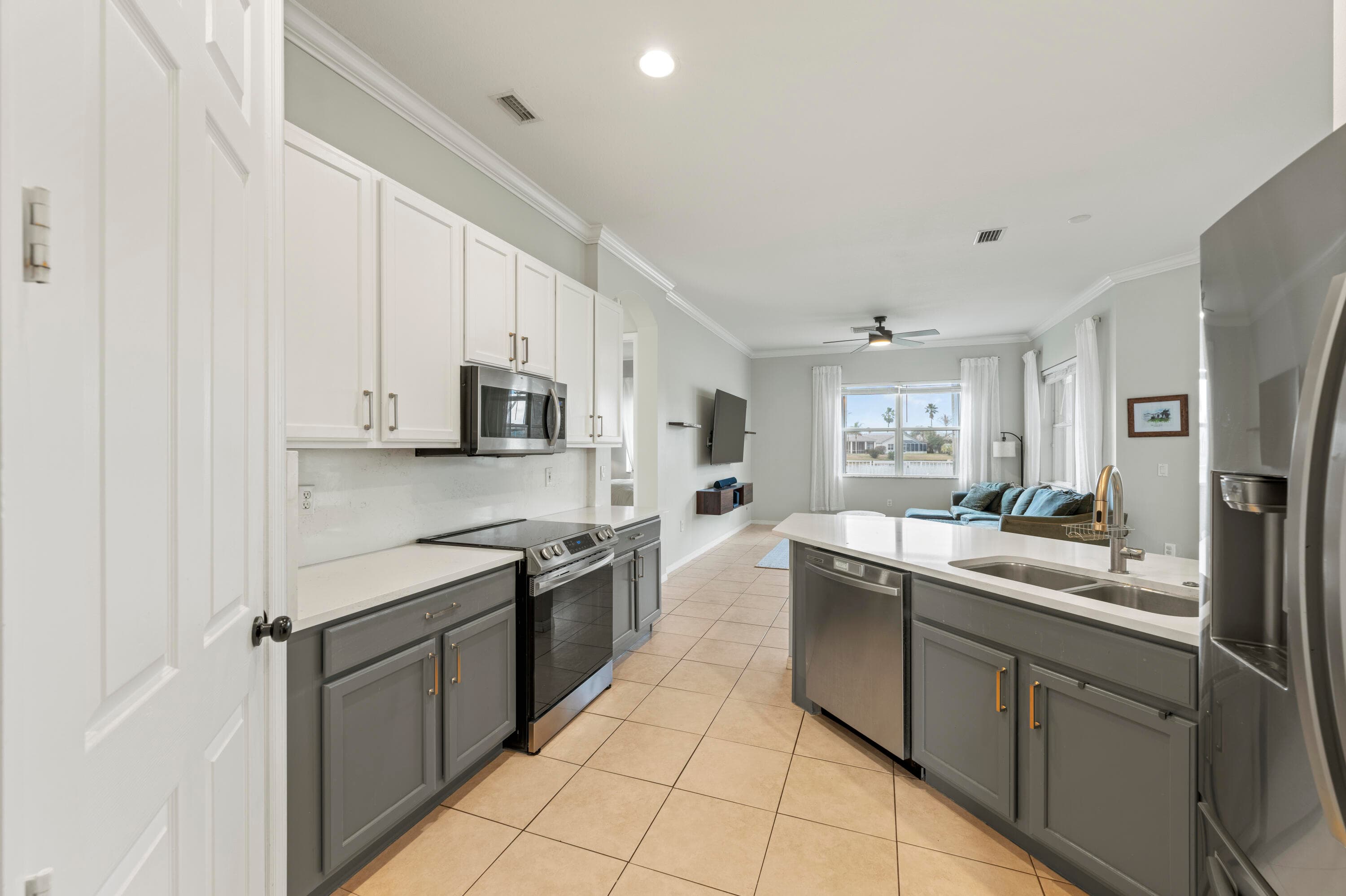 625 SW Long Key Court, Port St. Lucie, FL 34986 24