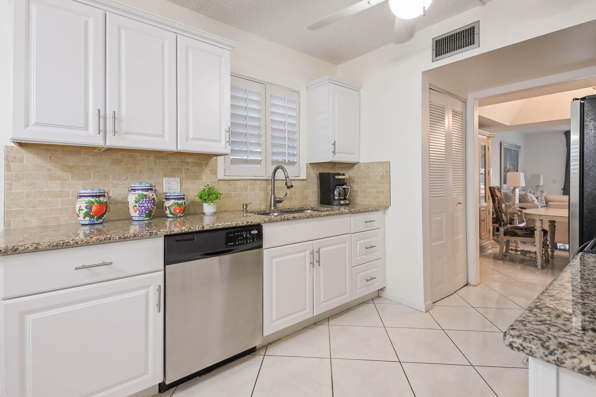 6850 10th Avenue N 206, Lake Worth, FL 33467 9