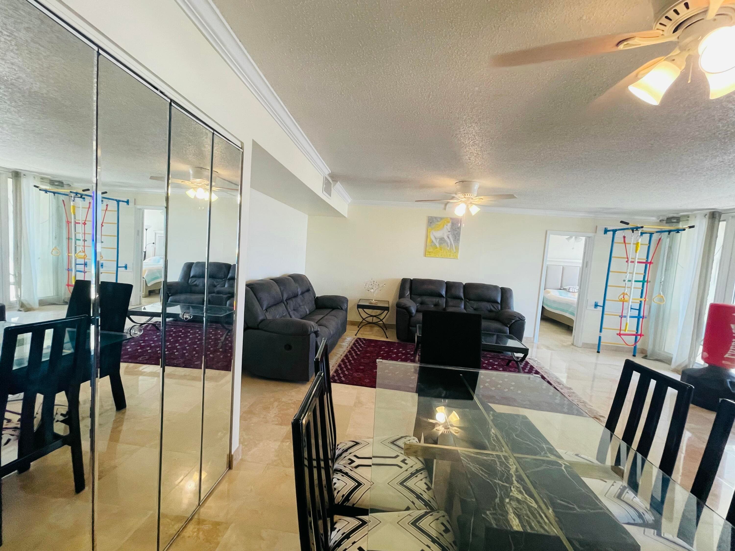 1237 Hillsboro Mile 302, Hillsboro Beach, FL 33062 23