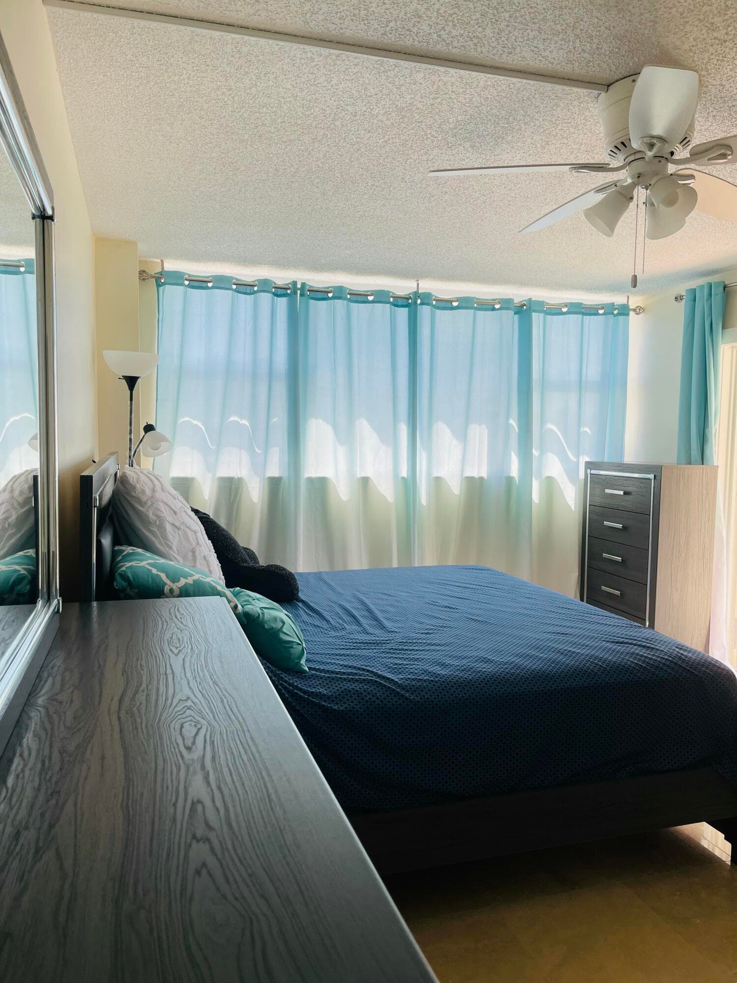 1237 Hillsboro Mile 302, Hillsboro Beach, FL 33062 25