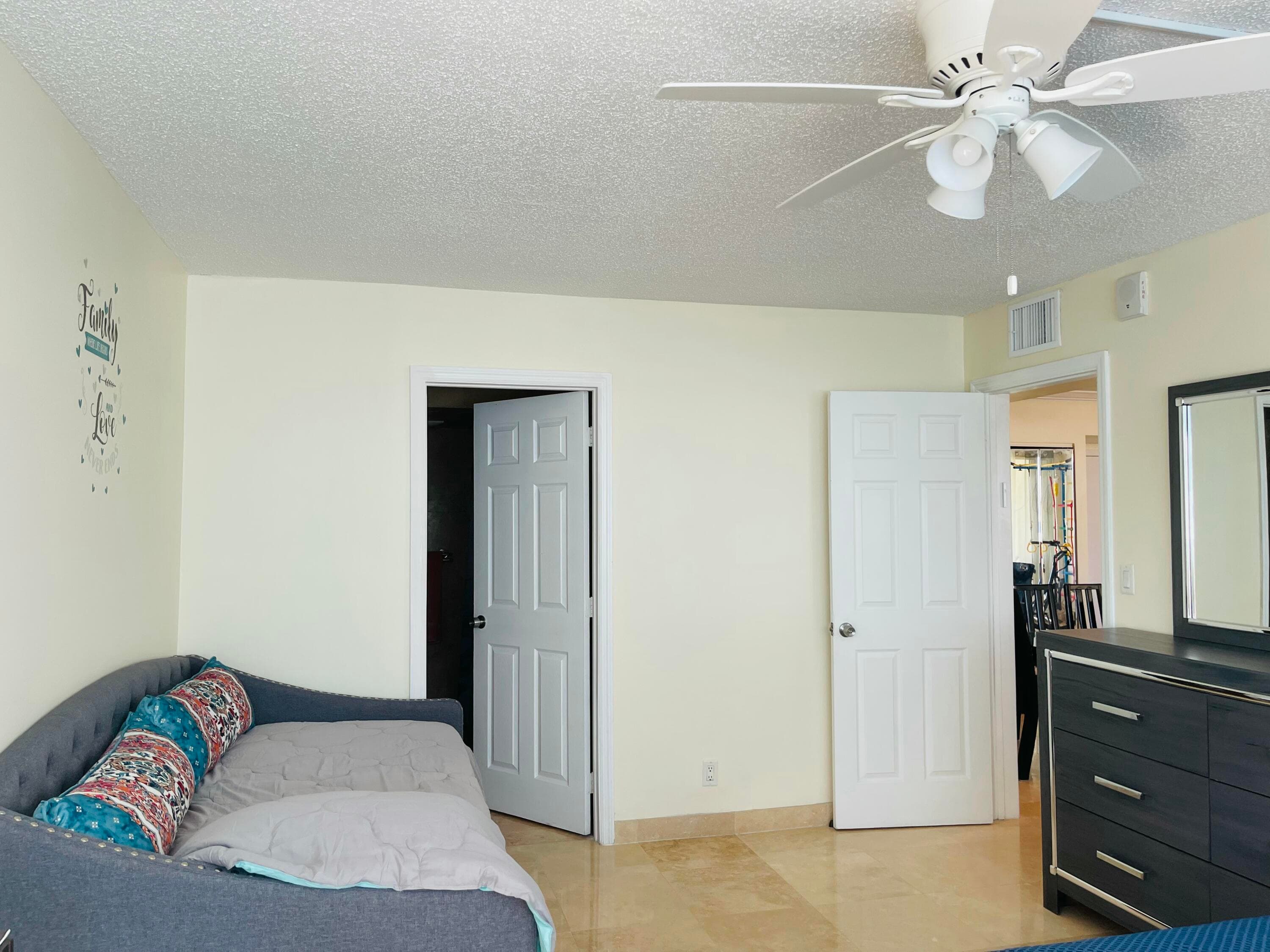 1237 Hillsboro Mile 302, Hillsboro Beach, FL 33062 34