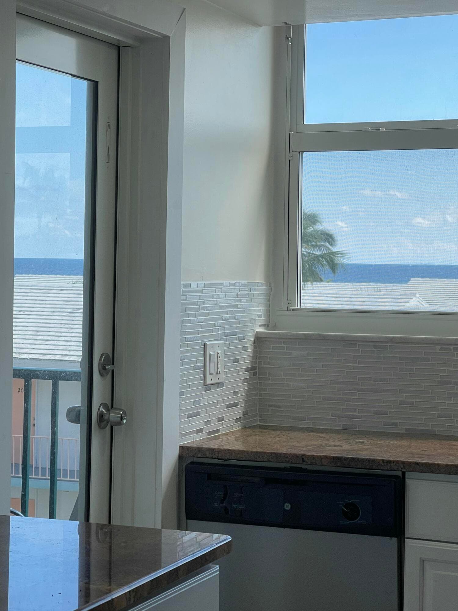 1237 Hillsboro Mile 302, Hillsboro Beach, FL 33062 44
