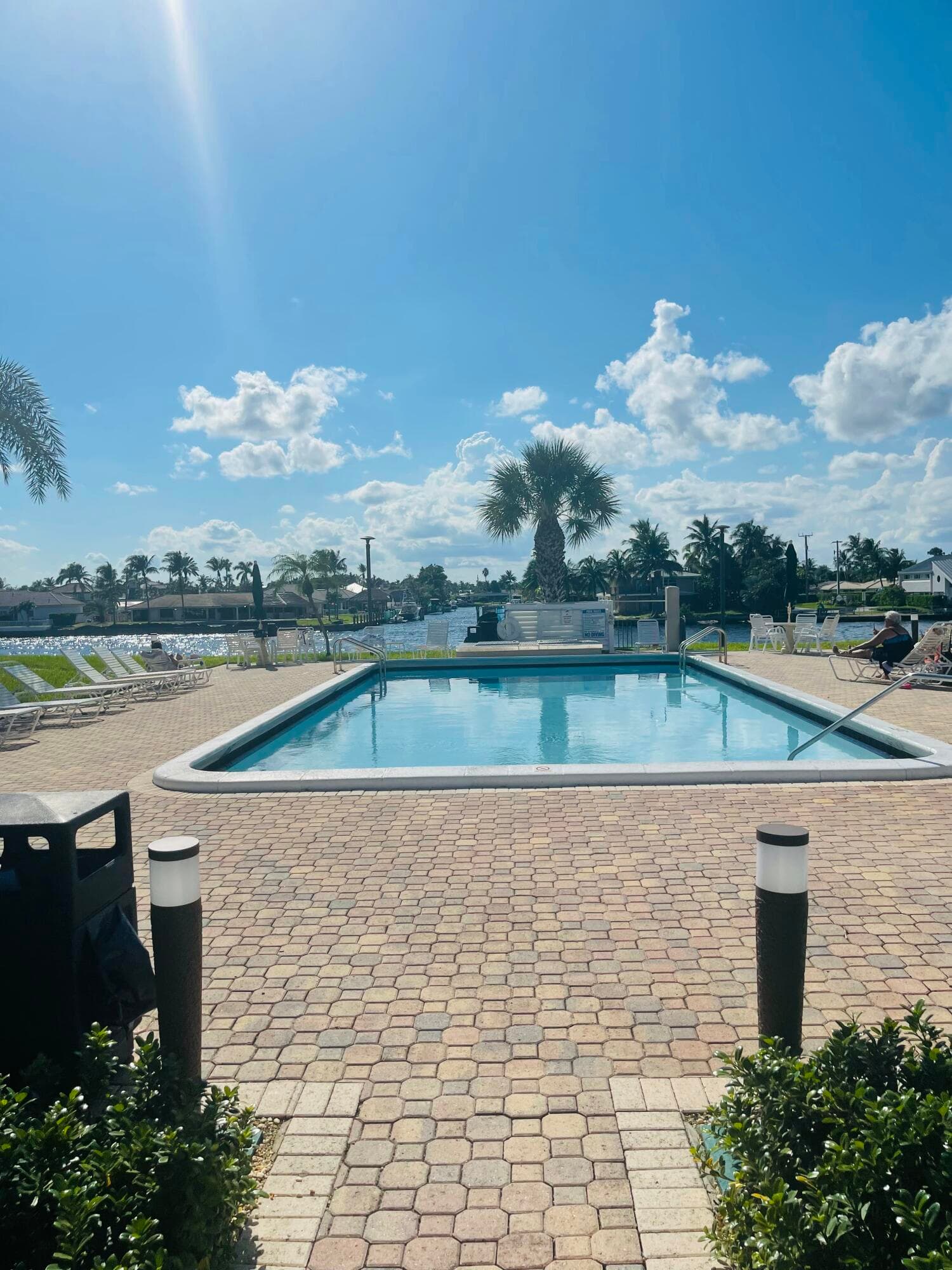 1237 Hillsboro Mile 302, Hillsboro Beach, FL 33062 88
