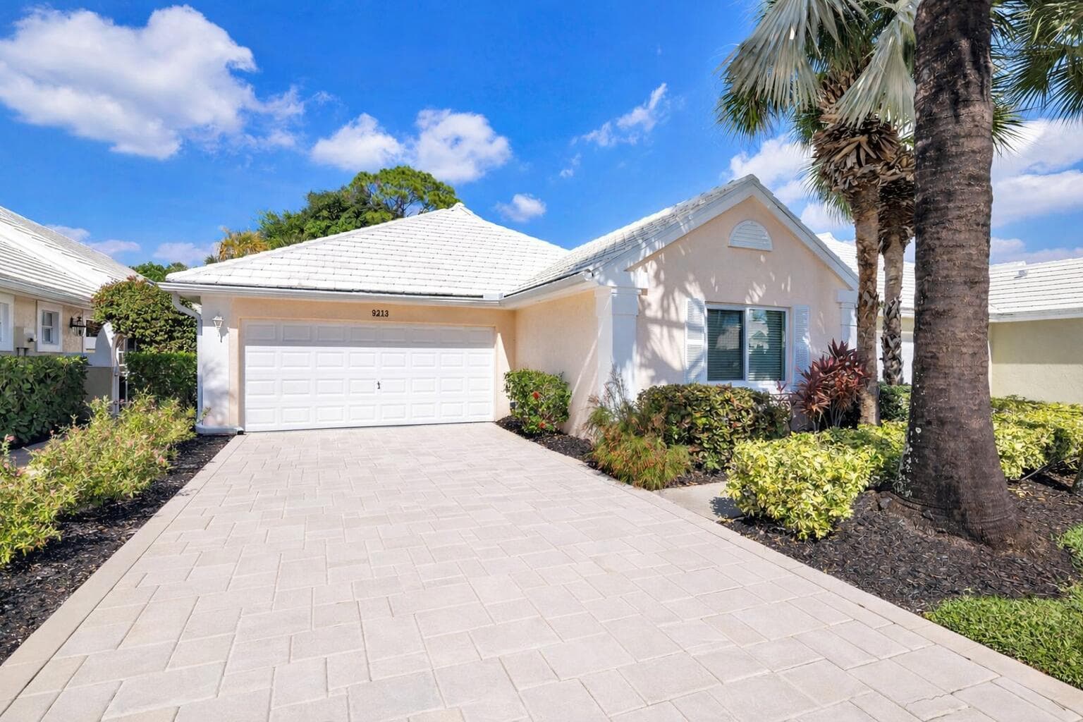 9213 Heathridge Drive, West Palm Beach, FL 33411 29
