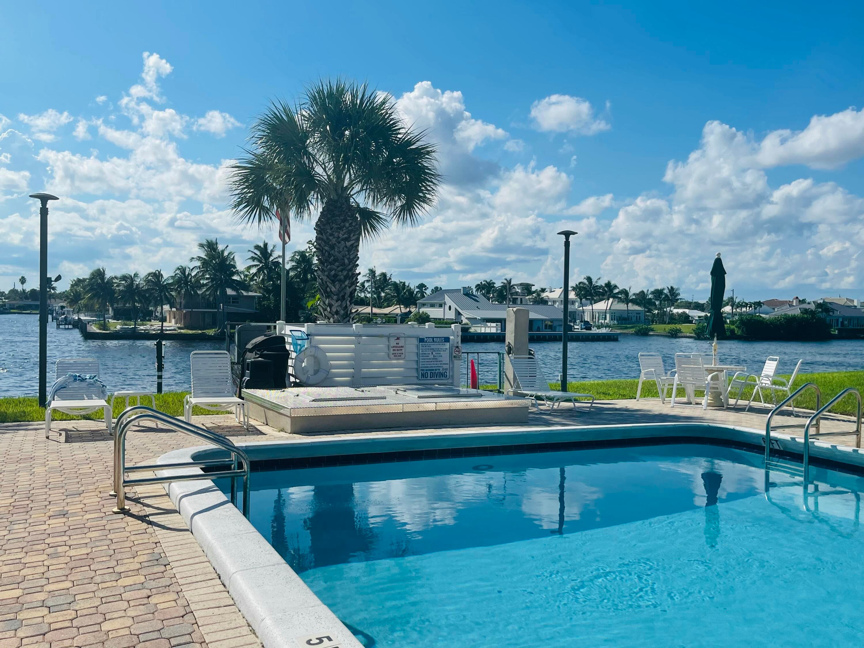 1237 Hillsboro Mile 302, Hillsboro Beach, FL 33062 95