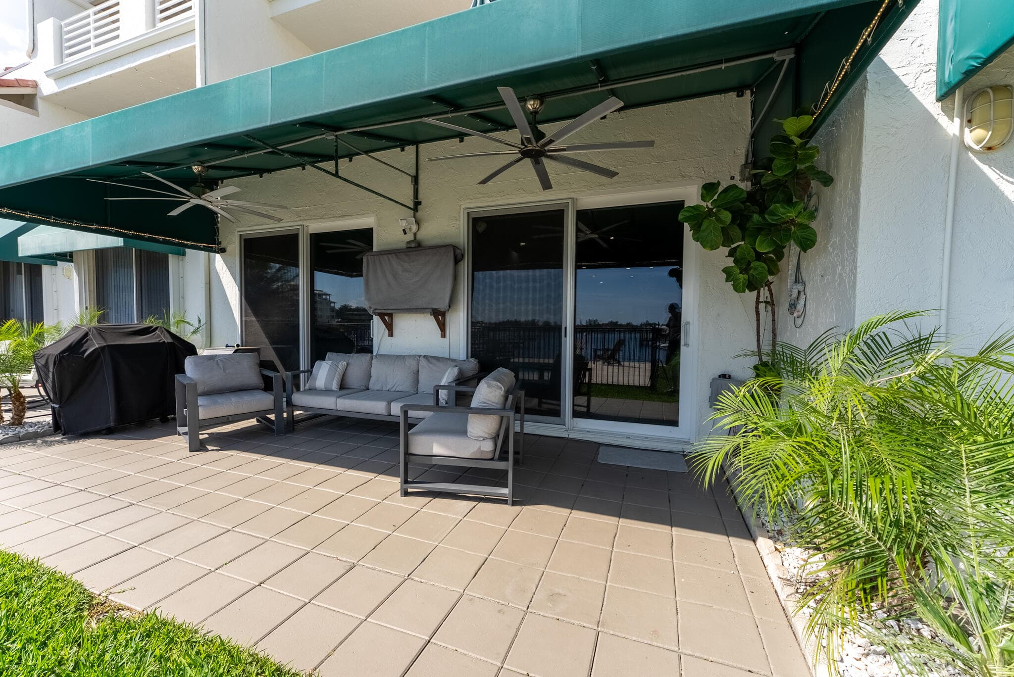 318 N Lake Drive, Lantana, FL 33462 30