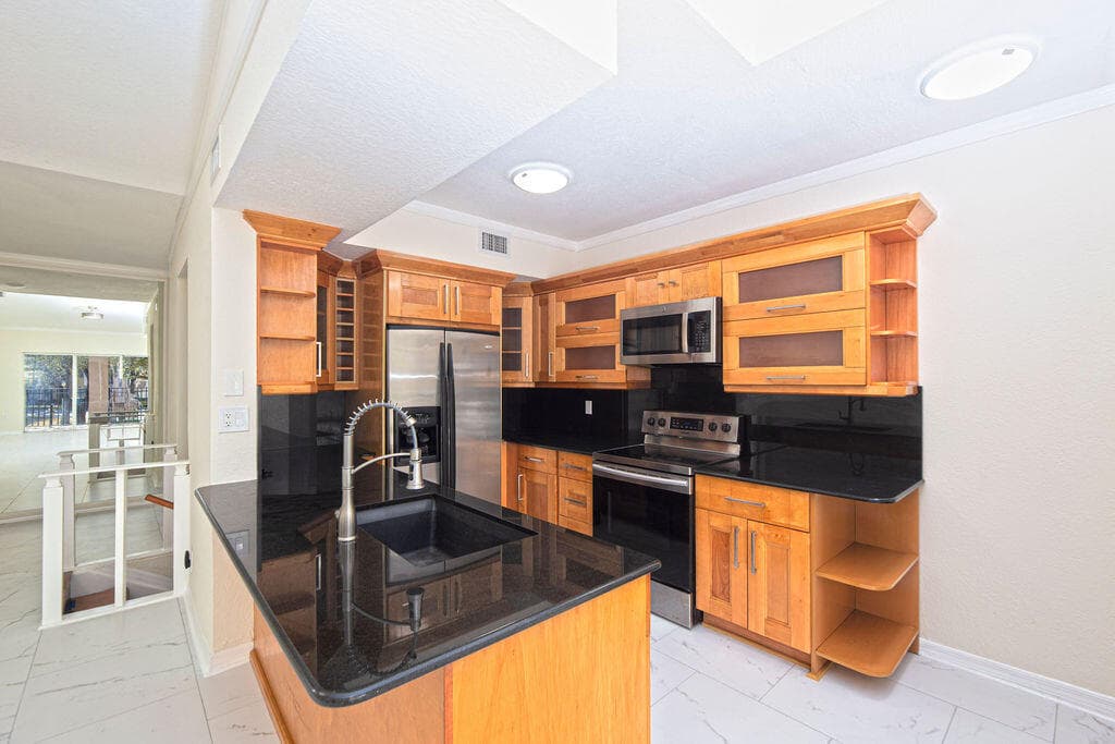 2400 Centergate Dr 202, Miramar, FL 33025 9