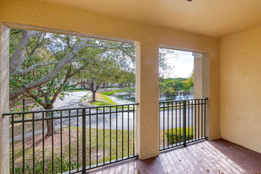 2400 Centergate Dr 202, Miramar, FL 33025 4