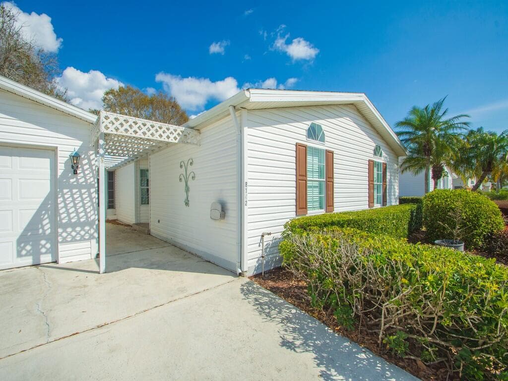 8142 Meadowlark Lane, Port St. Lucie, FL 34952 24