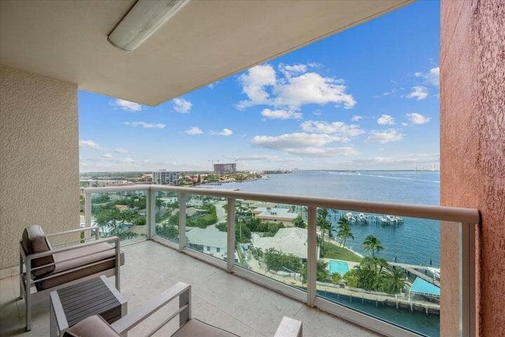 2650 Lake Shore Drive 1004, Riviera Beach, FL 33404 16