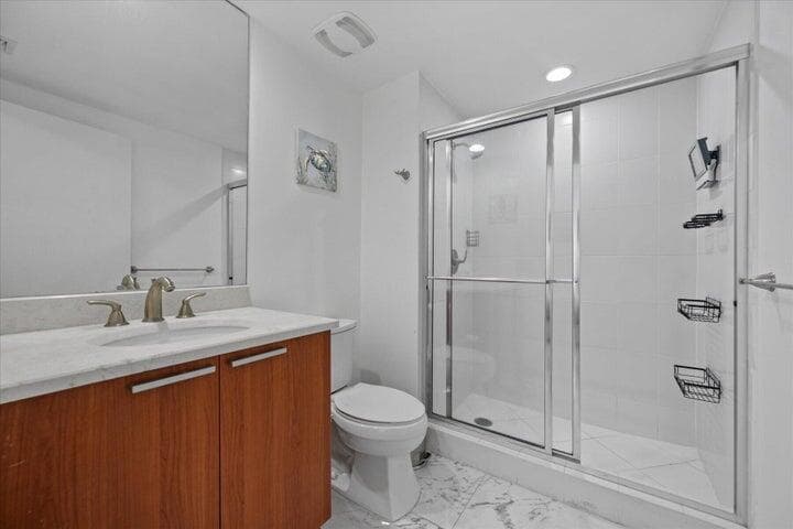 2650 Lake Shore Drive 1004, Riviera Beach, FL 33404 12