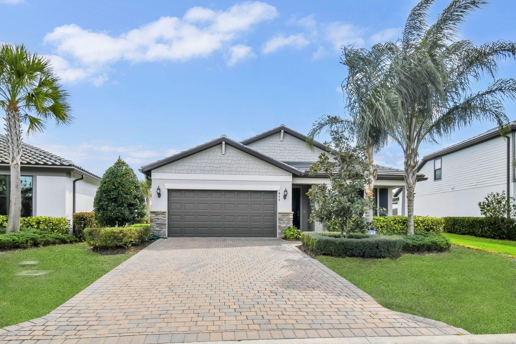 479 SE Vallarta Drive, Port St. Lucie, FL 34984 2