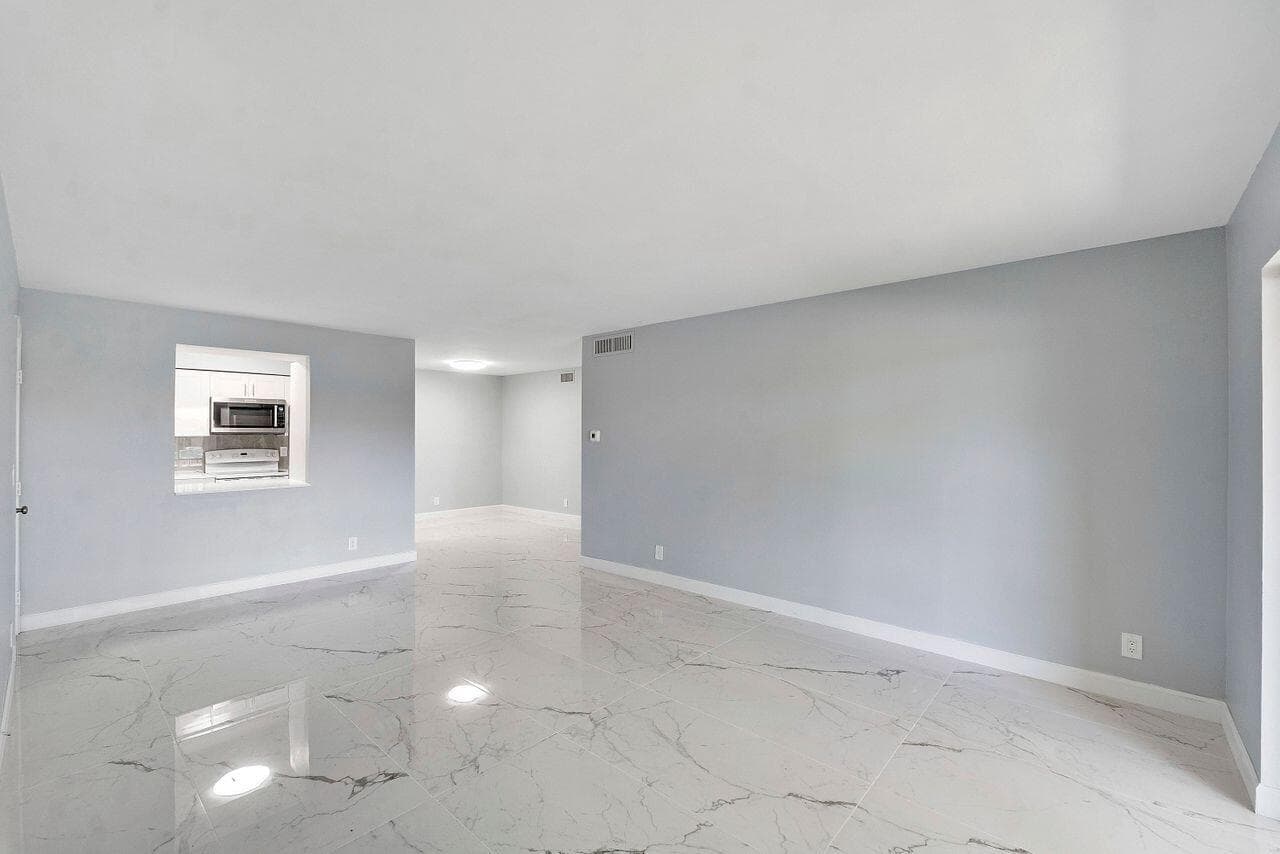 9960 Pineapple Tree Drive 107, Boynton Beach, FL 33436 3