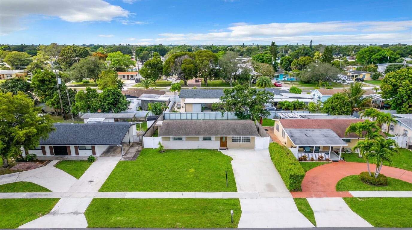 63 Andros Road, Palm Springs, FL 33461 39