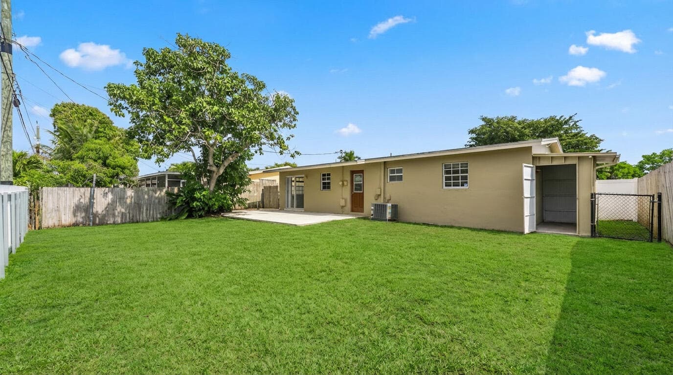 63 Andros Road, Palm Springs, FL 33461 25