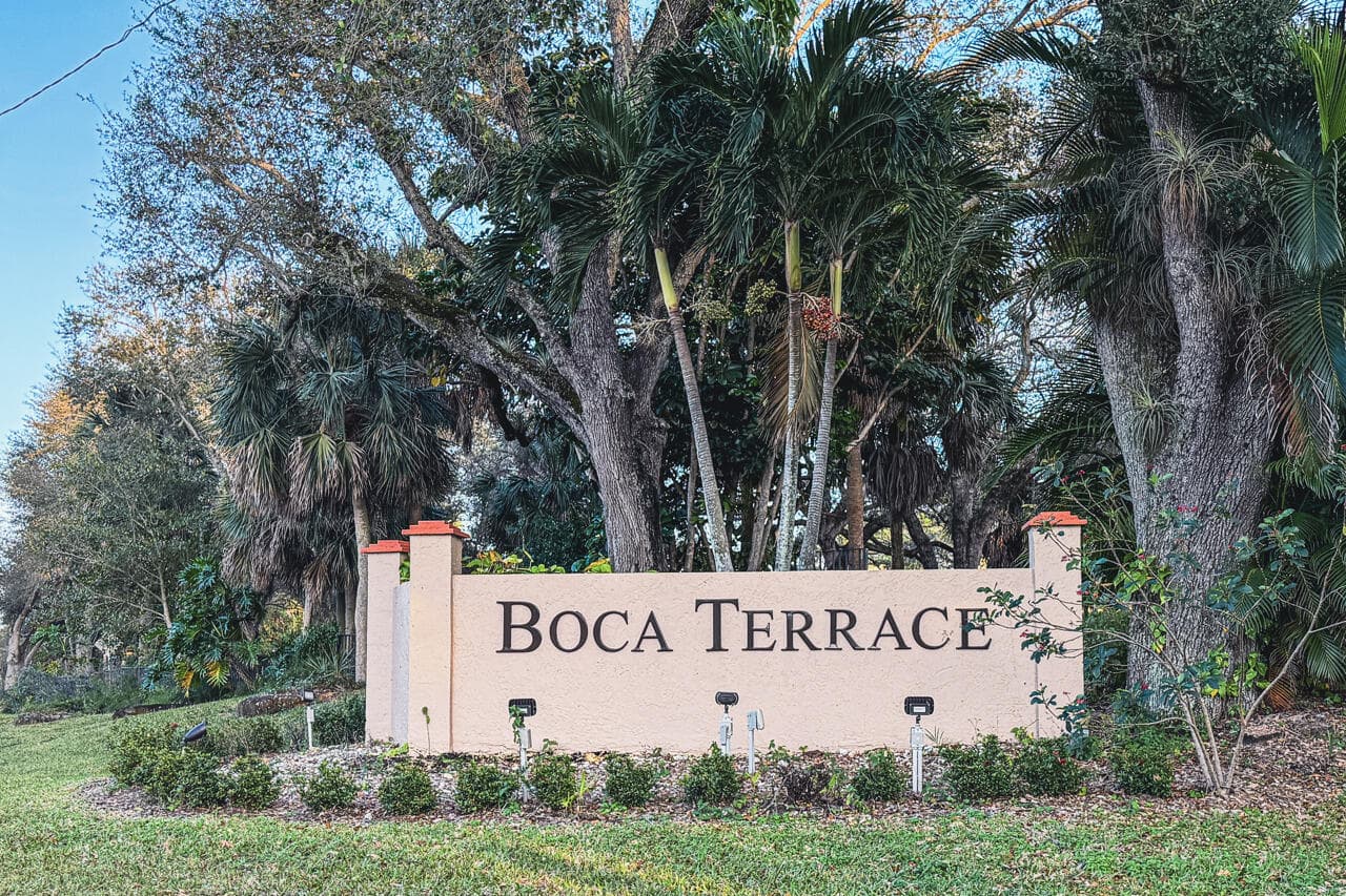 930 SW 9th Street Circle 205, Boca Raton, FL 33486 3
