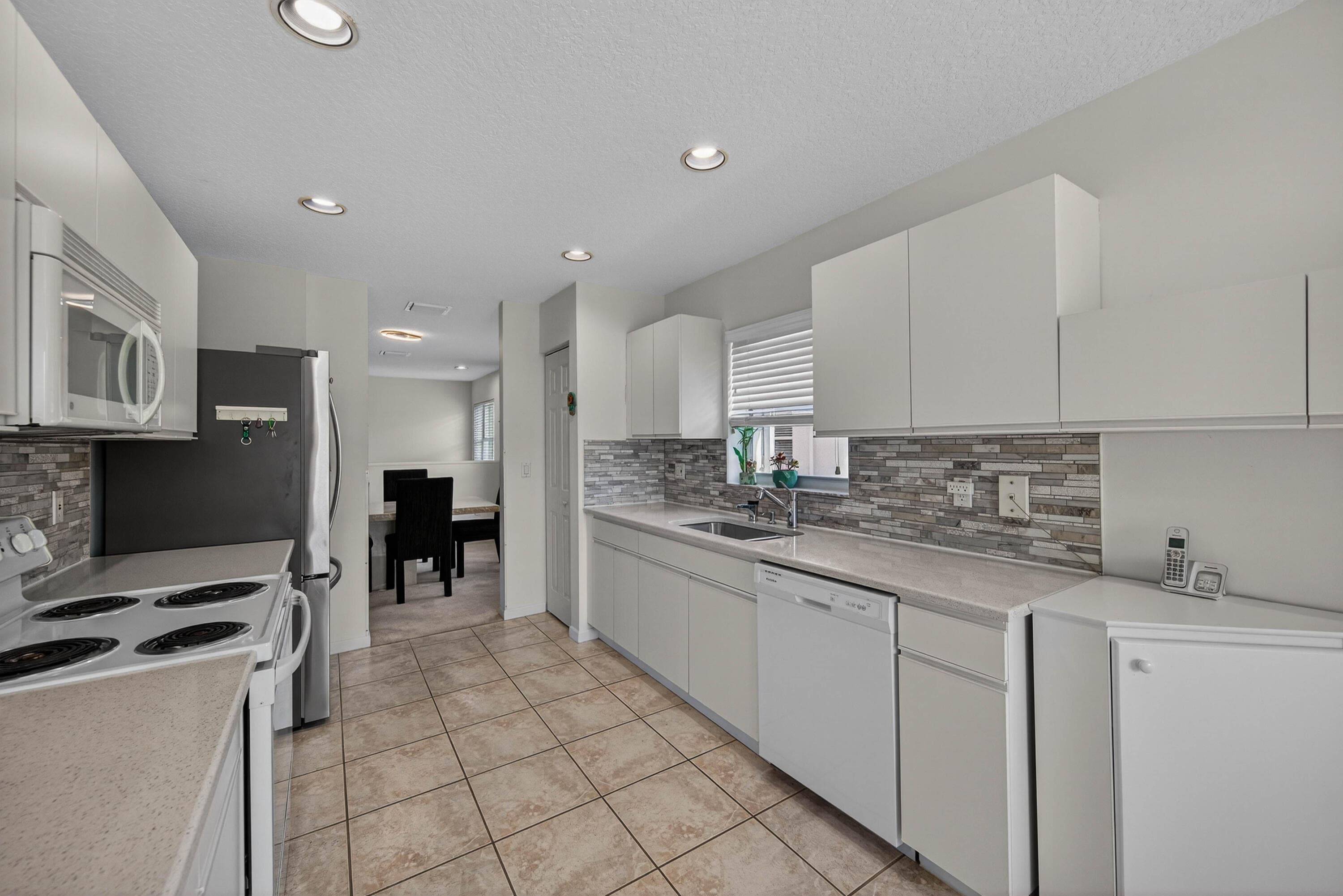 7676 Springwater Place 201, Boynton Beach, FL 33437 6