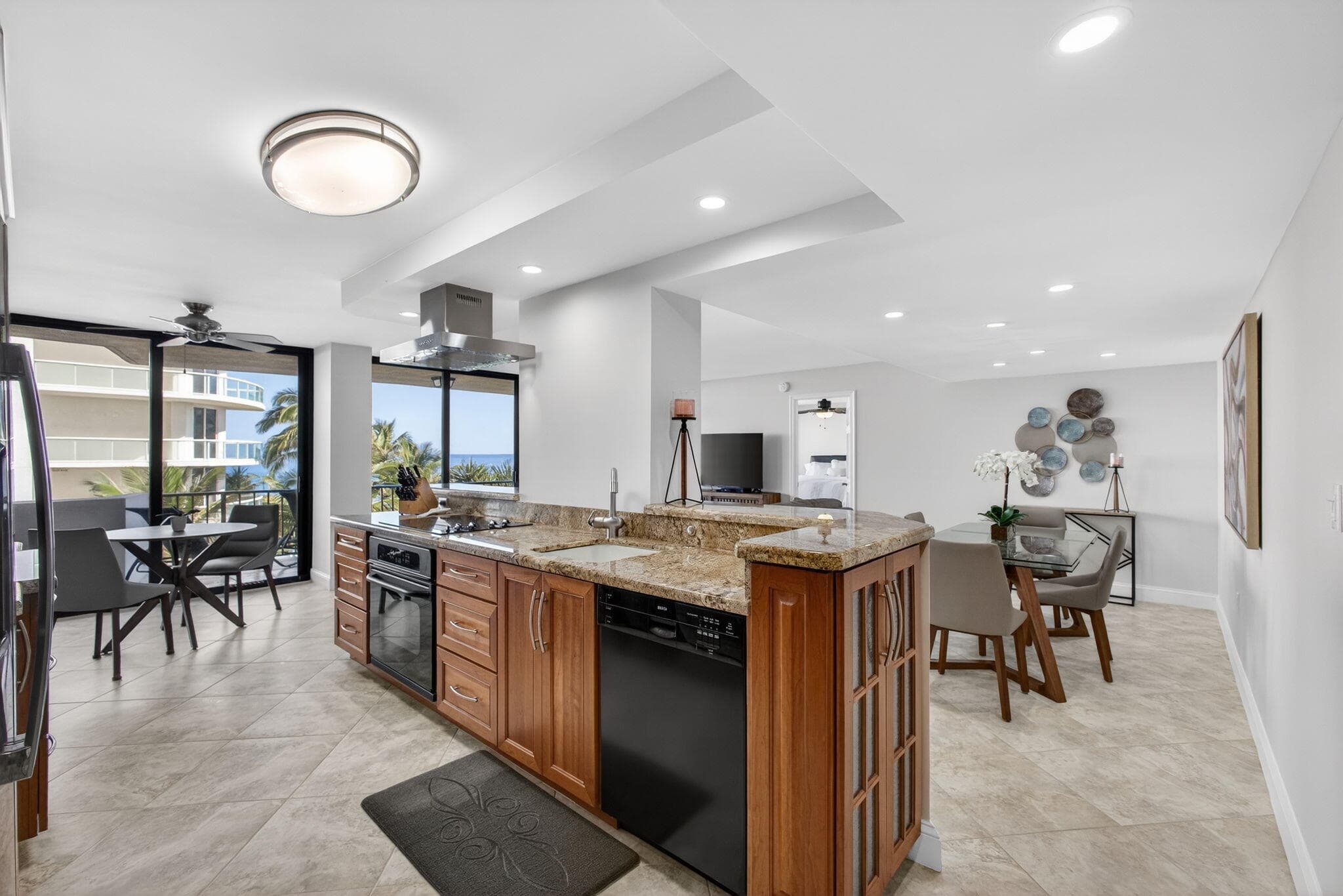 4200 N Ocean Drive 1-406, Singer Island, FL 33404 2