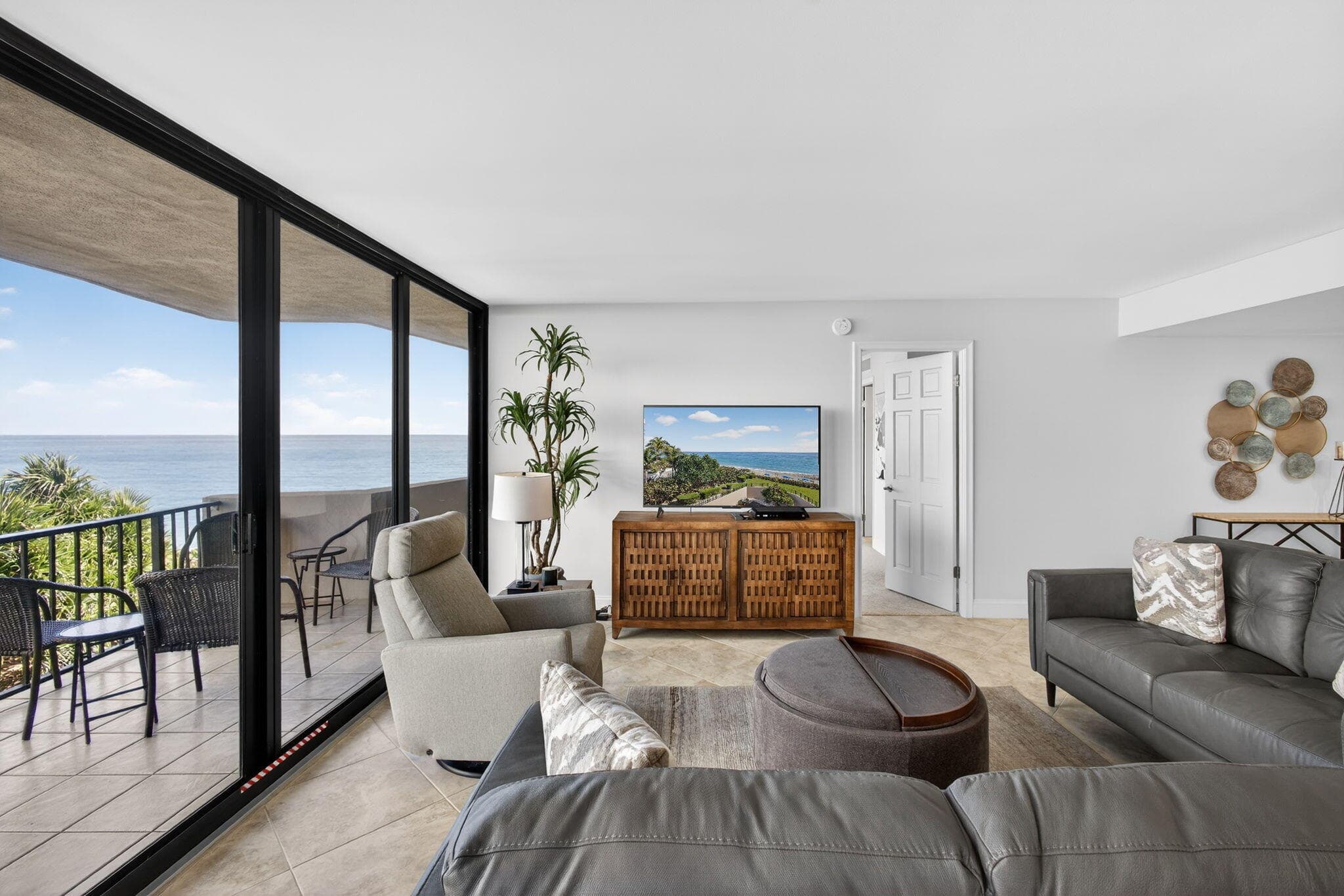 4200 N Ocean Drive 1-406, Singer Island, FL 33404 19