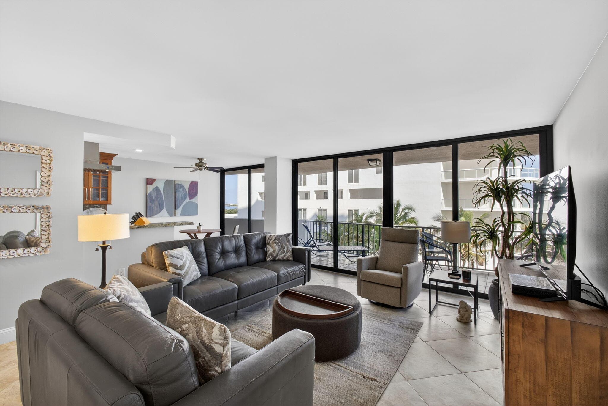 4200 N Ocean Drive 1-406, Singer Island, FL 33404 23