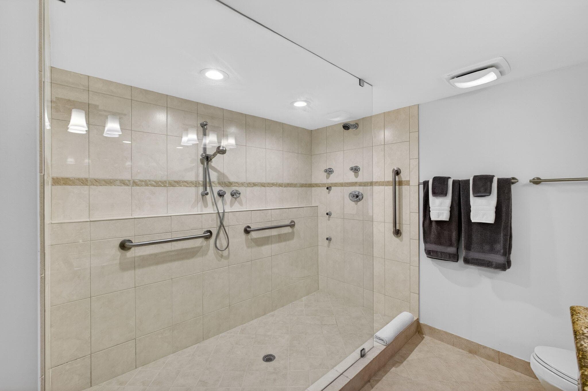4200 N Ocean Drive 1-406, Singer Island, FL 33404 47