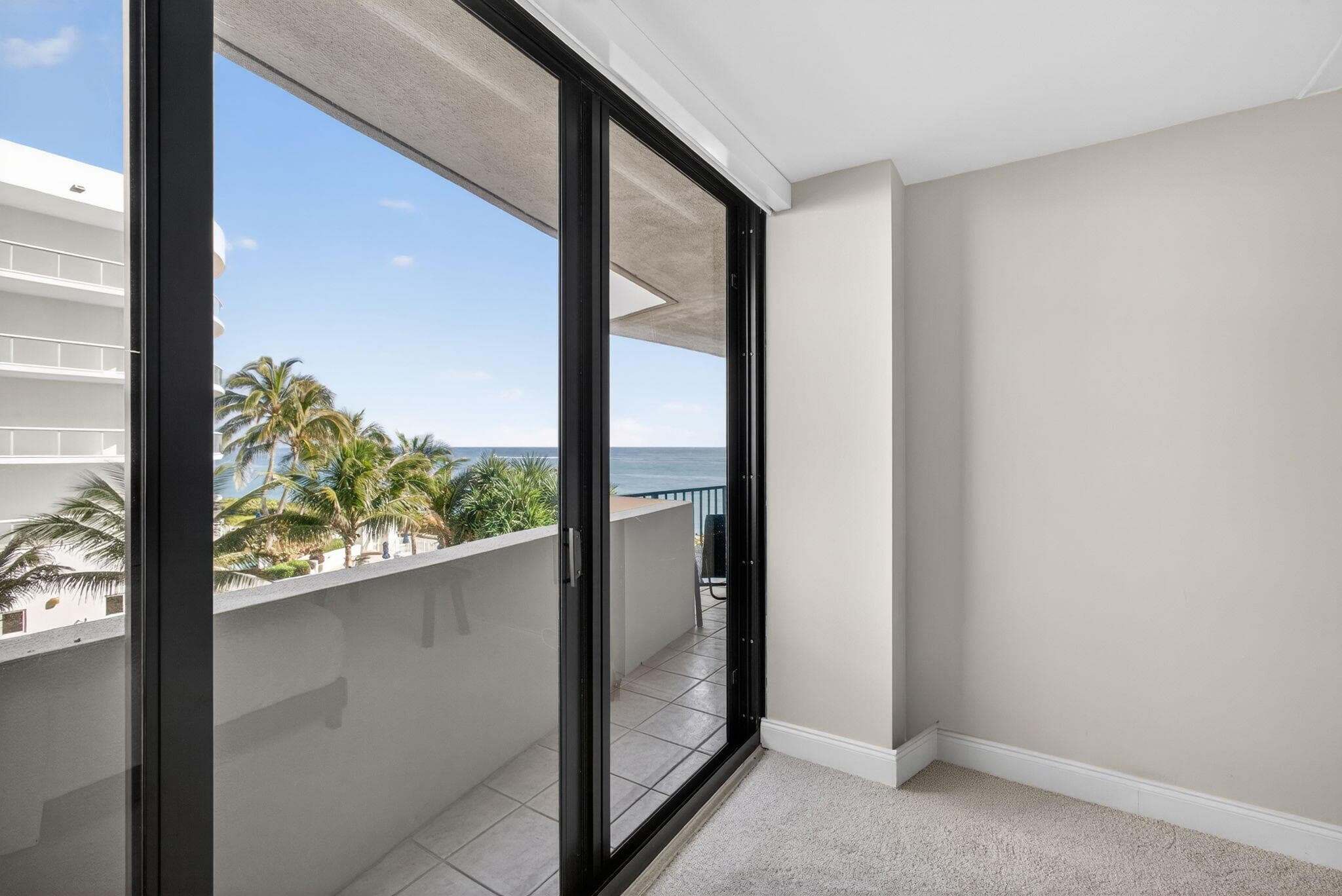 4200 N Ocean Drive 1-406, Singer Island, FL 33404 52