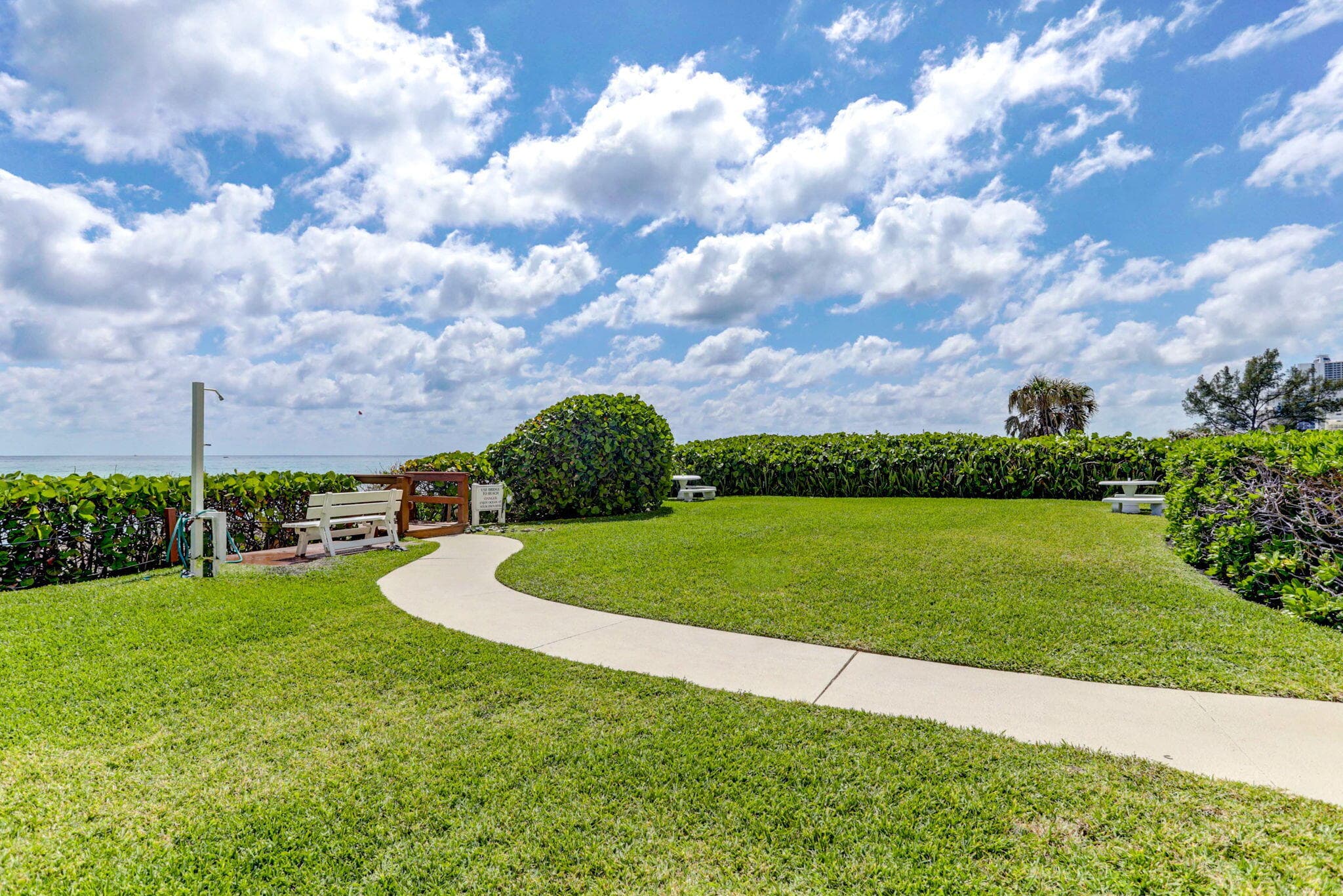 4200 N Ocean Drive 1-406, Singer Island, FL 33404 79