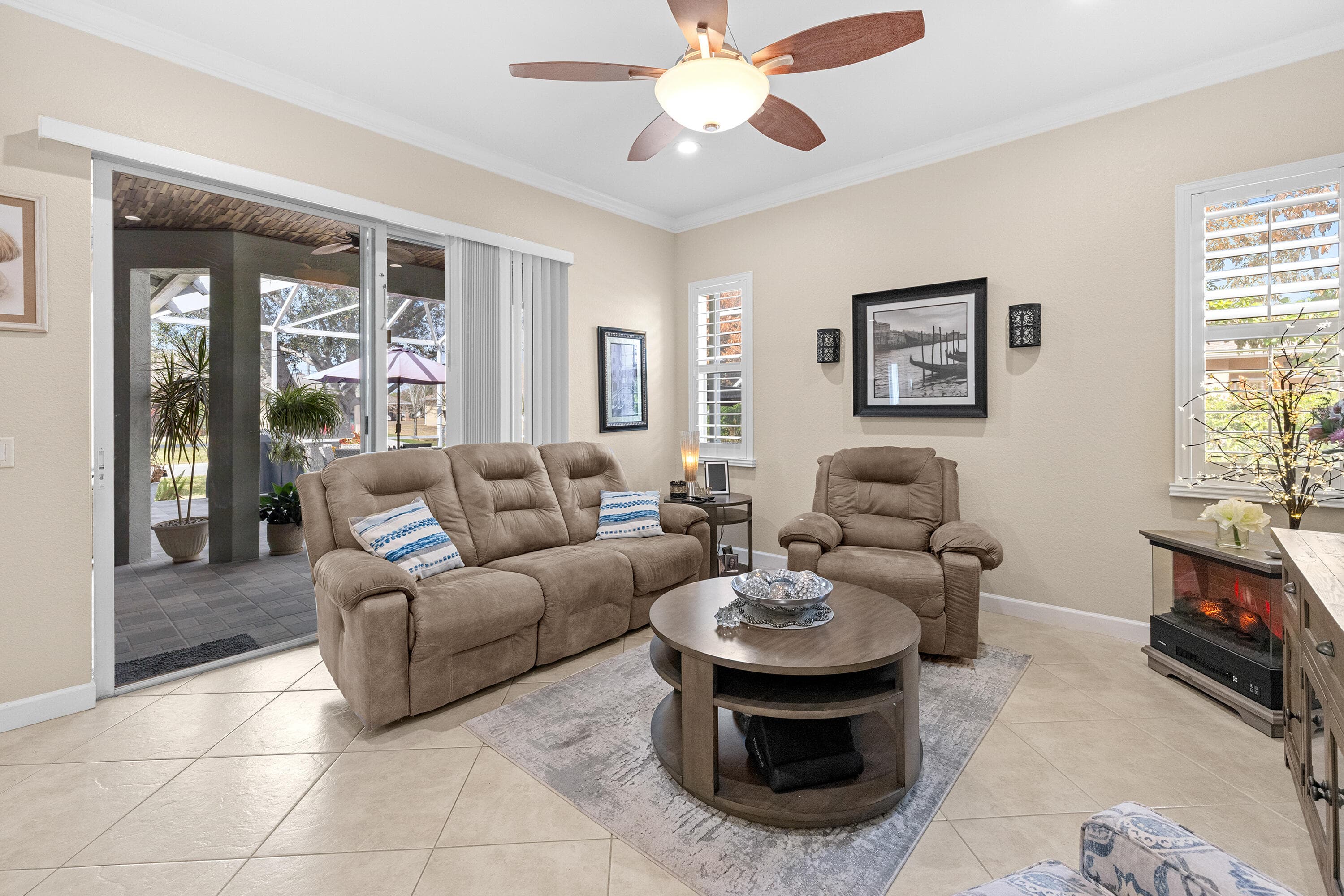 2301 SW Lawford Street, Port St. Lucie, FL 34953 19