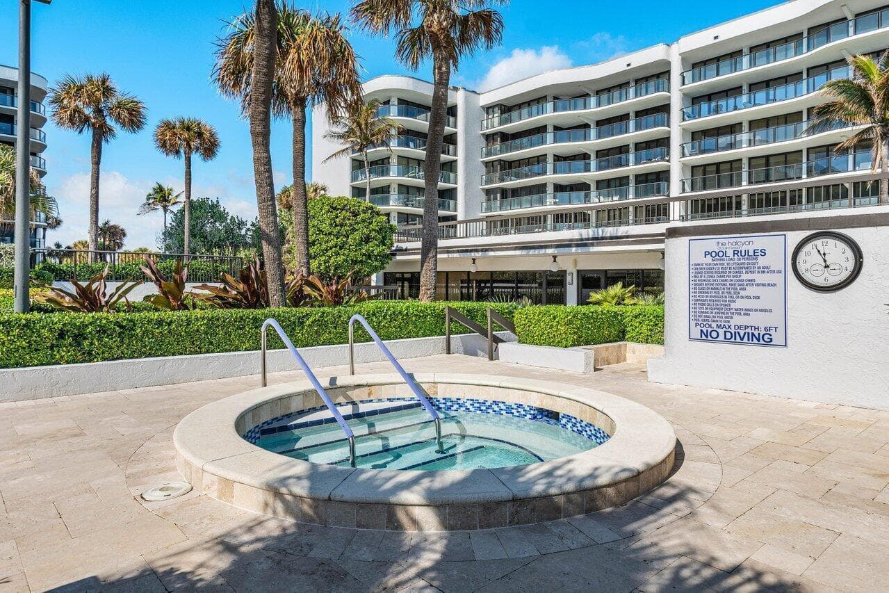3440 S Ocean Boulevard NE 608s, Palm Beach, FL 33480 17