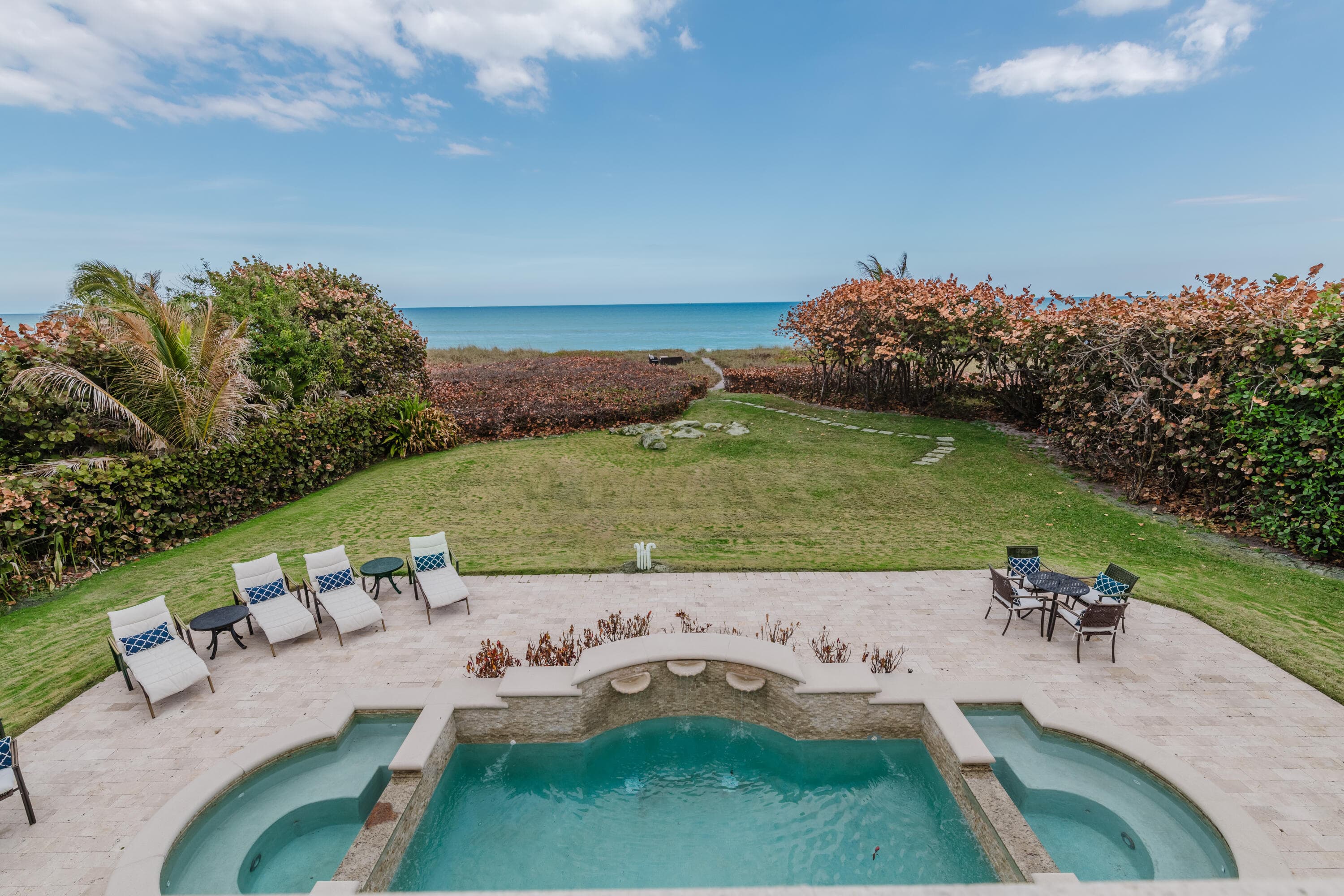 19 N Beach Road, Jupiter Island, FL 33455 45