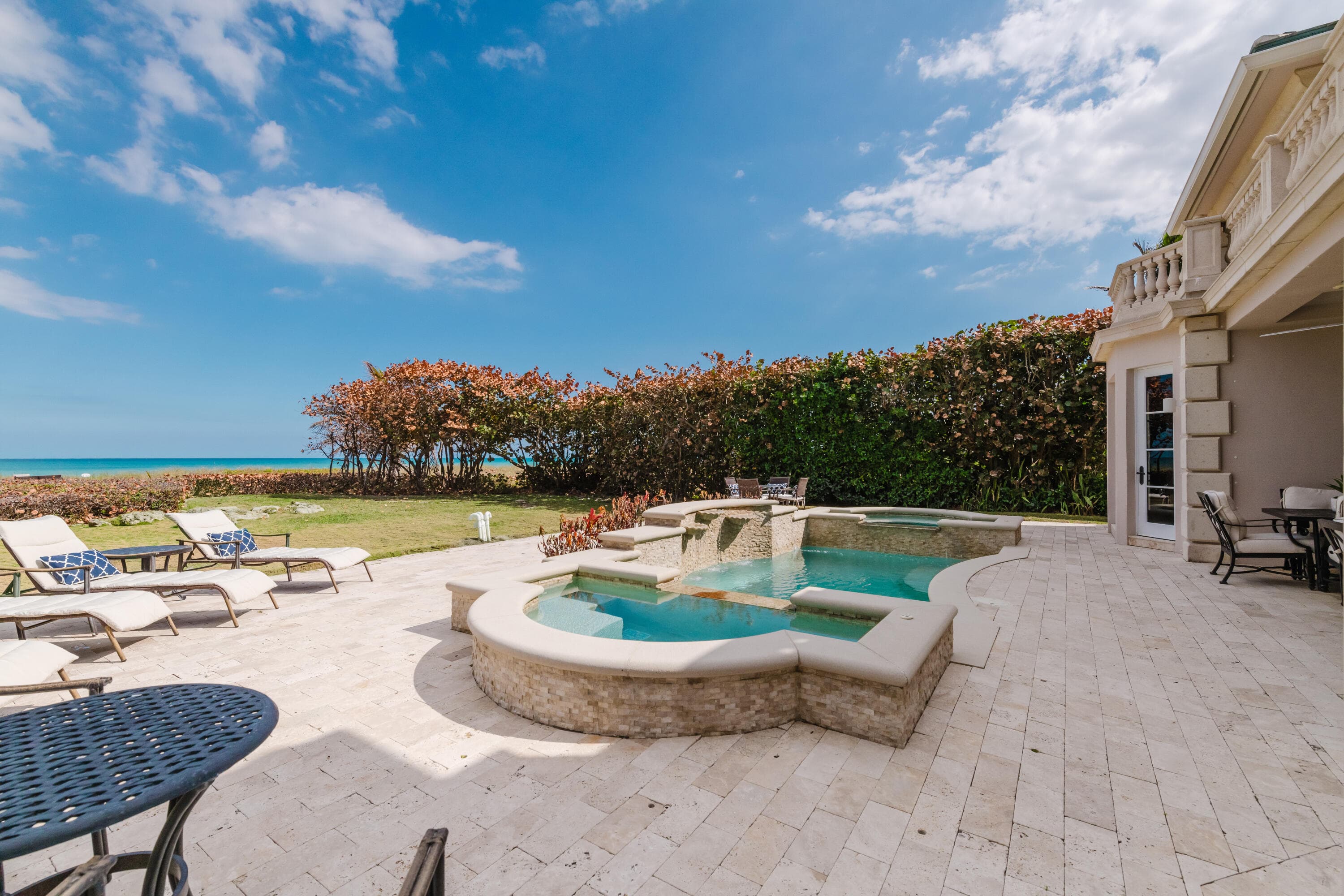 19 N Beach Road, Jupiter Island, FL 33455 58