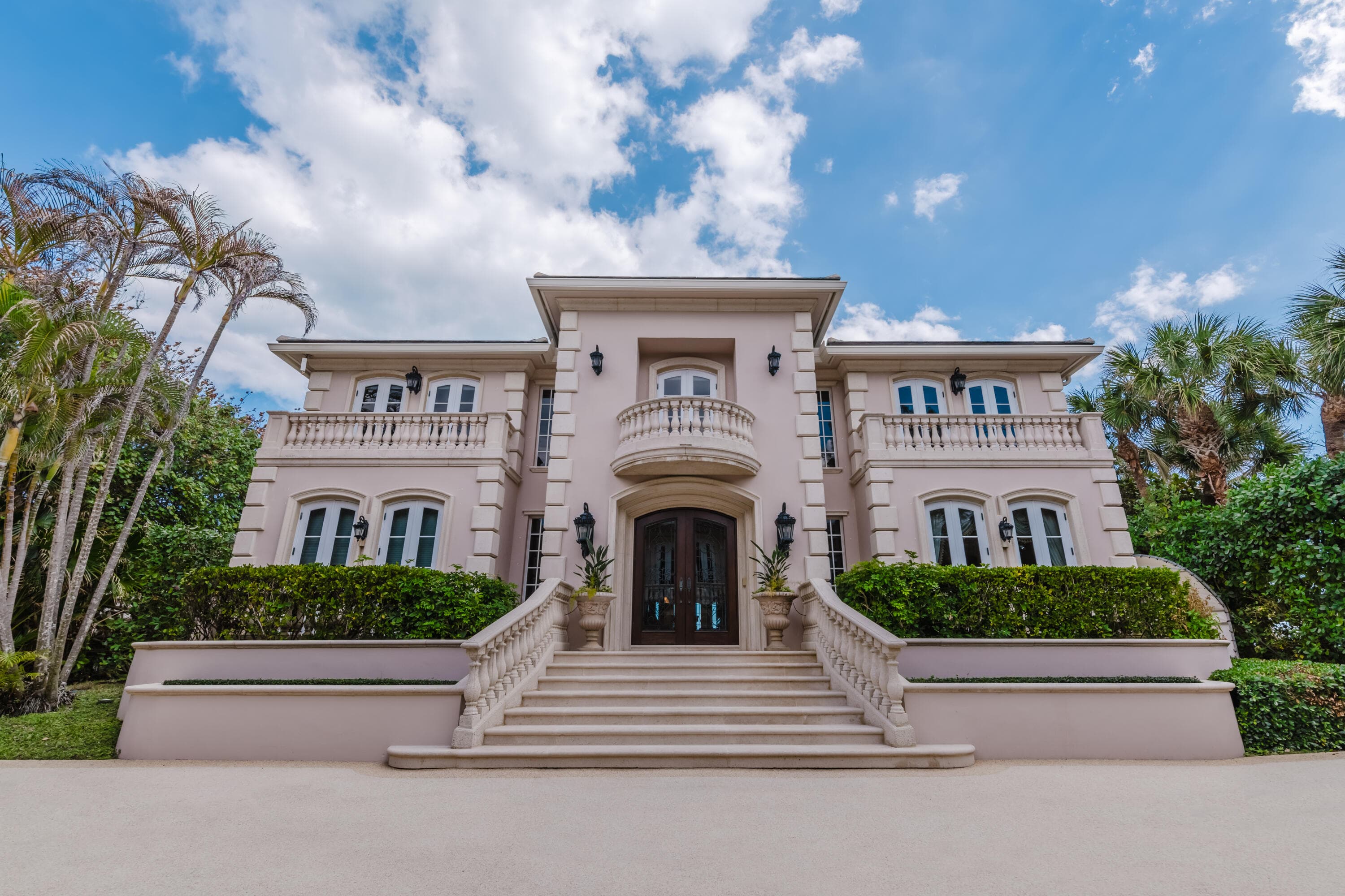 19 N Beach Road, Jupiter Island, FL 33455 10