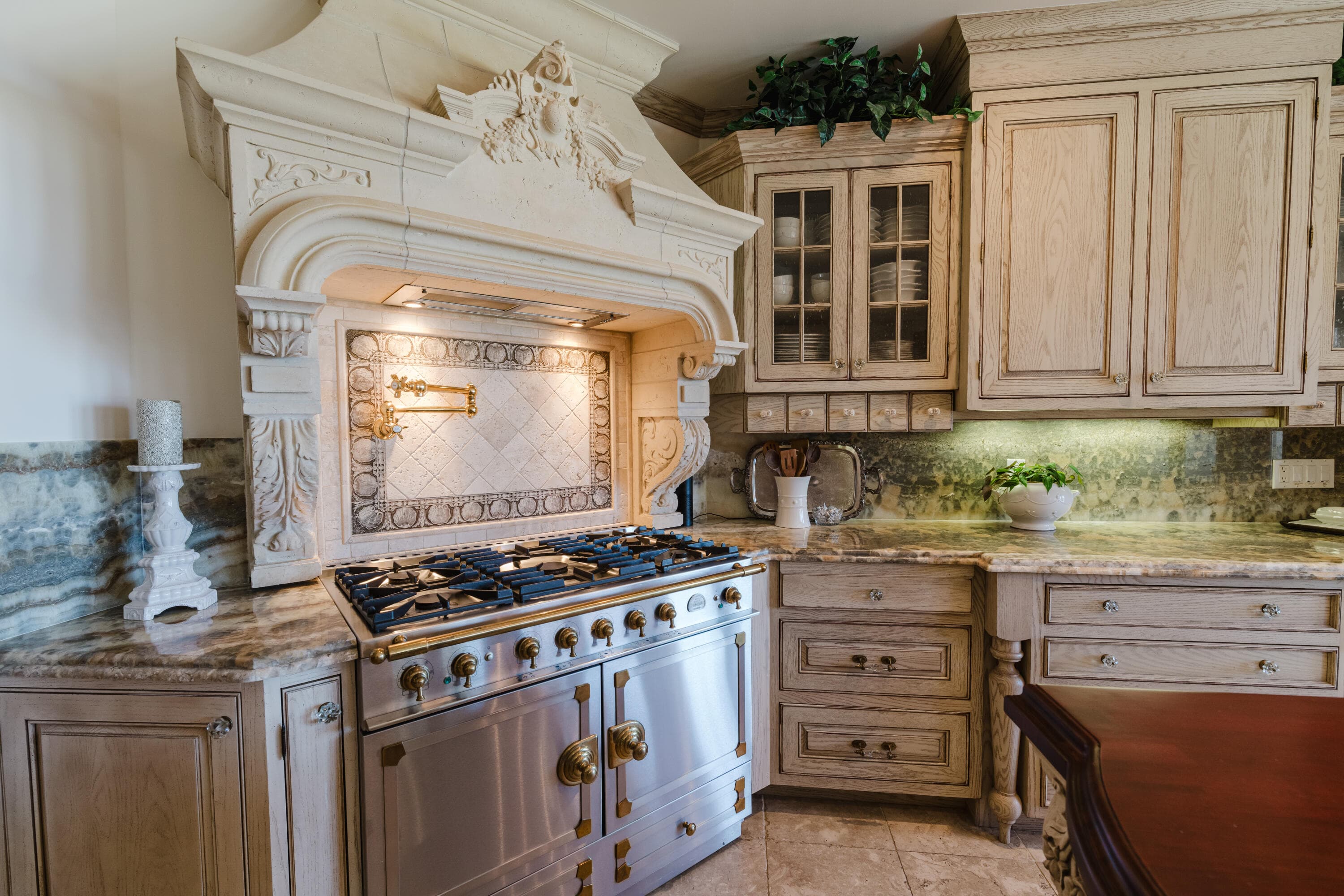 19 N Beach Road, Jupiter Island, FL 33455 20