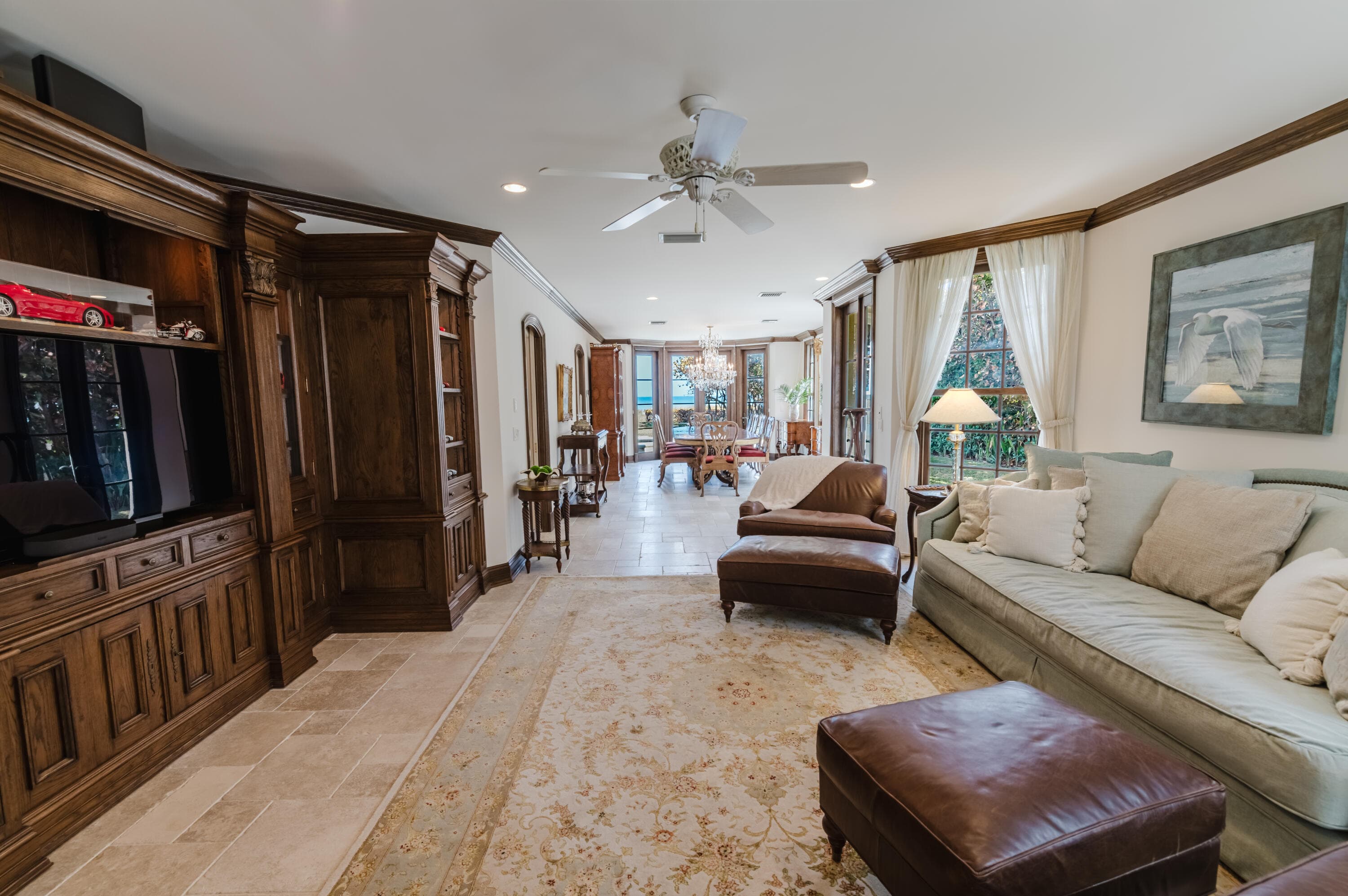 19 N Beach Road, Jupiter Island, FL 33455 24