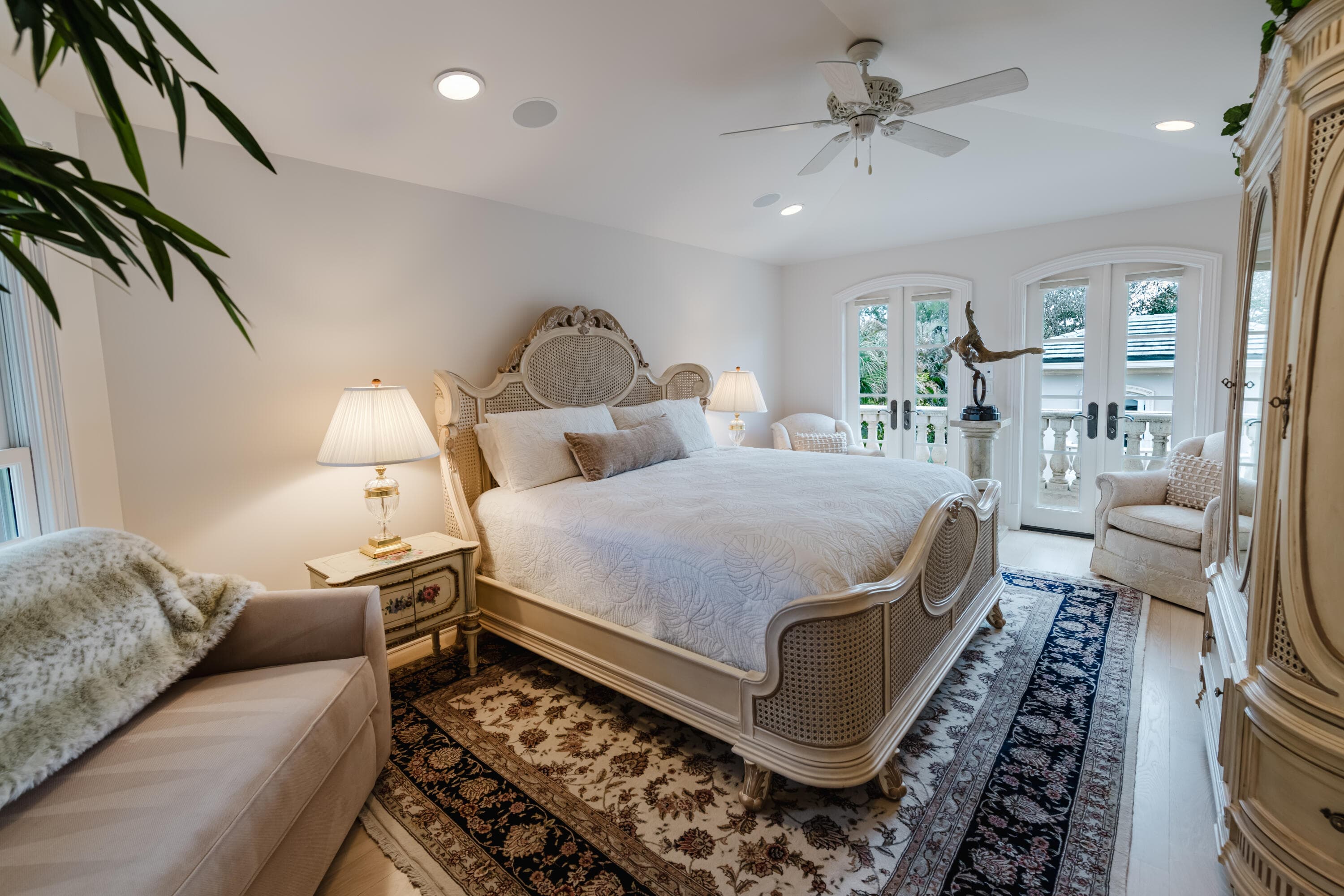 19 N Beach Road, Jupiter Island, FL 33455 55