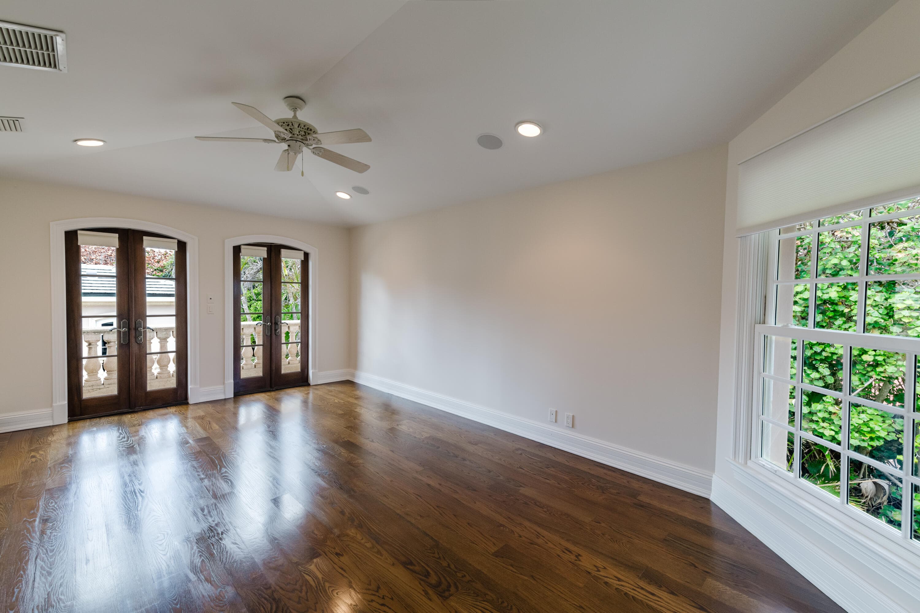 19 N Beach Road, Jupiter Island, FL 33455 49