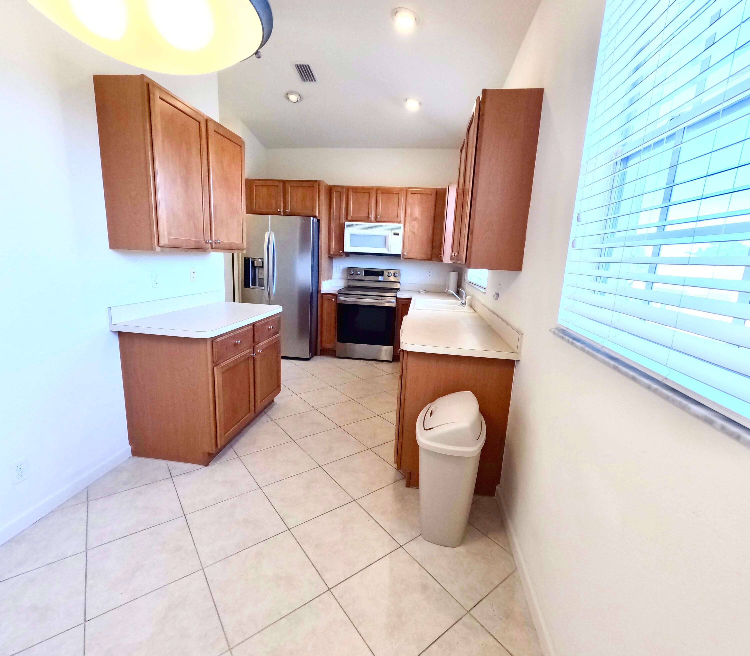 8125 Carnoustie Place, Port St. Lucie, FL 34986 18