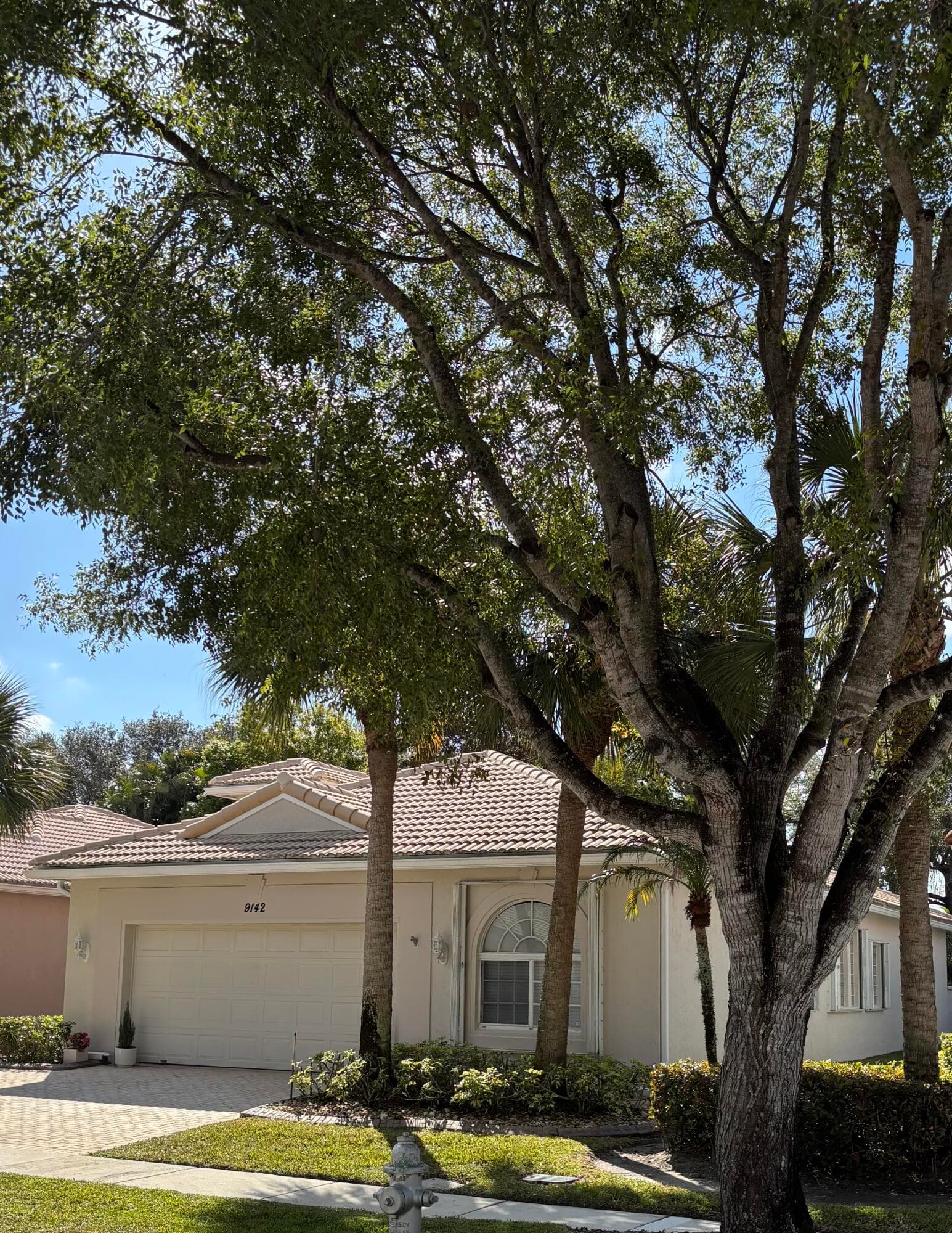 9142 Bay Point Circle, West Palm Beach, FL 33411 23