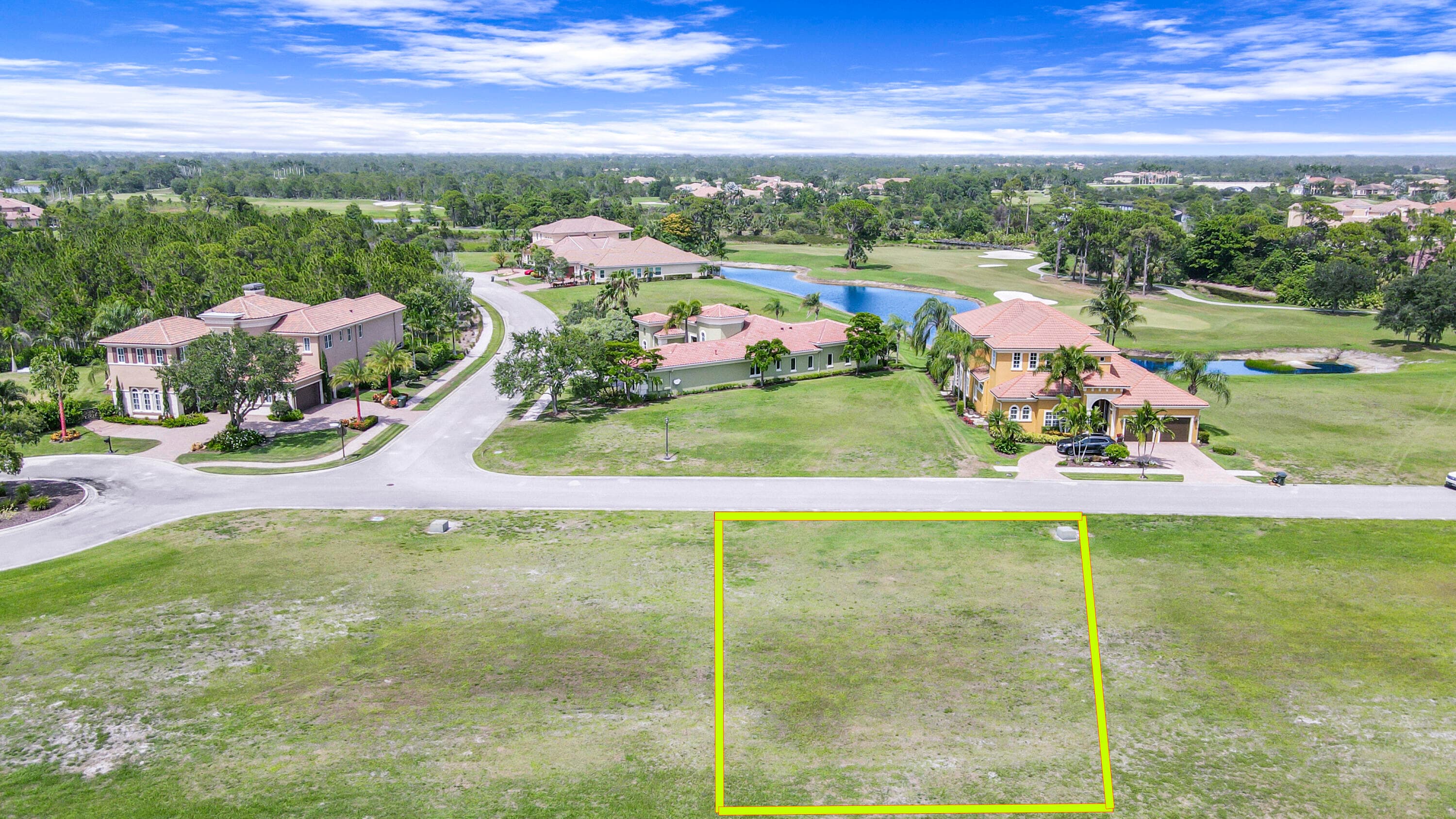 120 SE Via Verona, Port St. Lucie, FL 34984