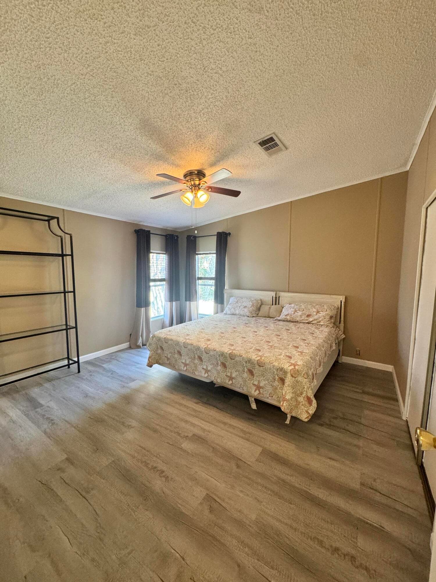 15094 Agulia Avenue, Fort Pierce, FL 34951 24