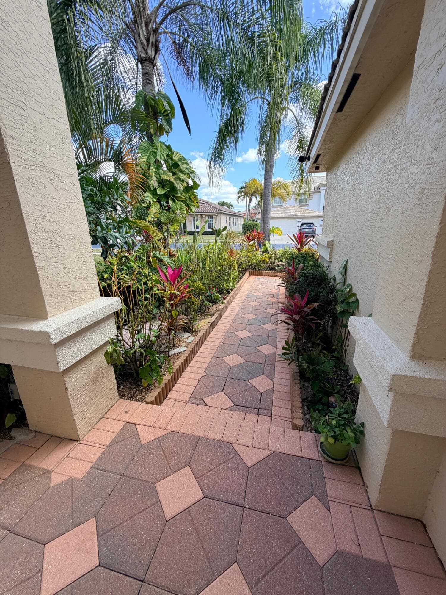 2236 Ridgewood Circle, Royal Palm Beach, FL 33411 3