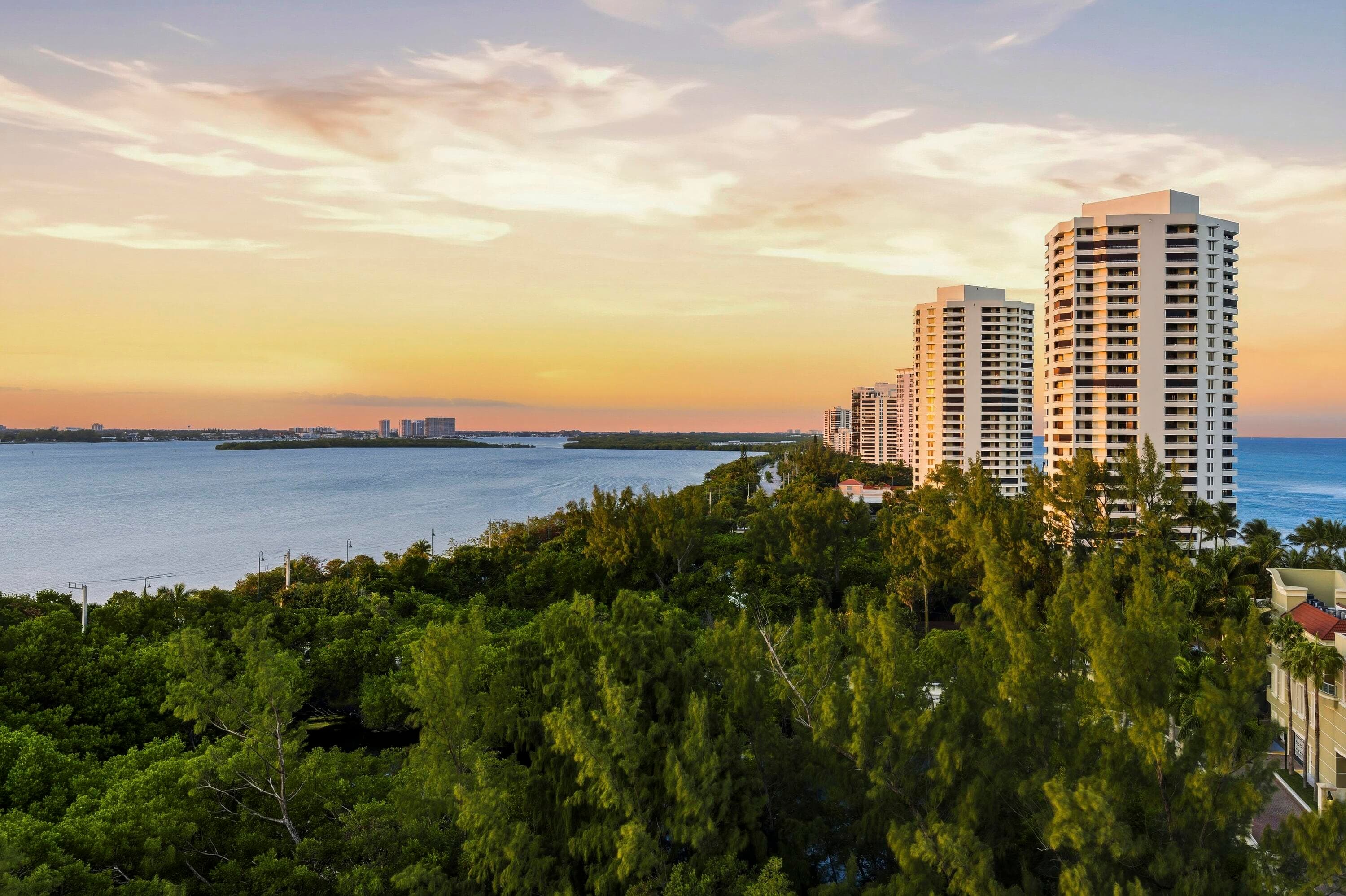 5000 N Ocean Drive 1001, Singer Island, FL 33404 53
