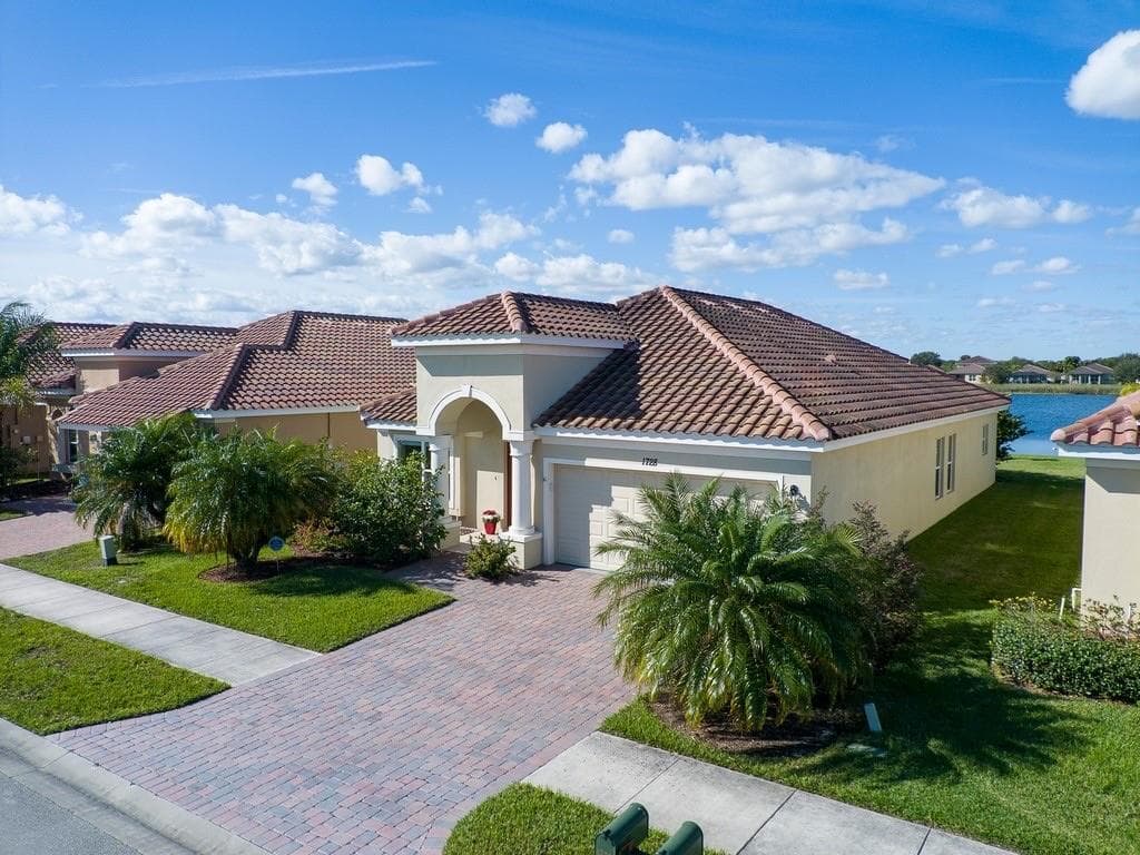 1728 Berkshire Circle SW, Vero Beach, FL 32968 3