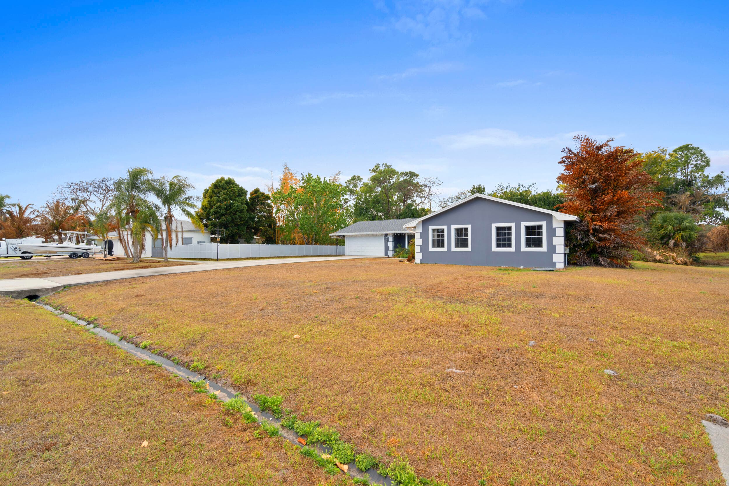 2118 SE Morningside Boulevard, Port St. Lucie, FL 34952 44